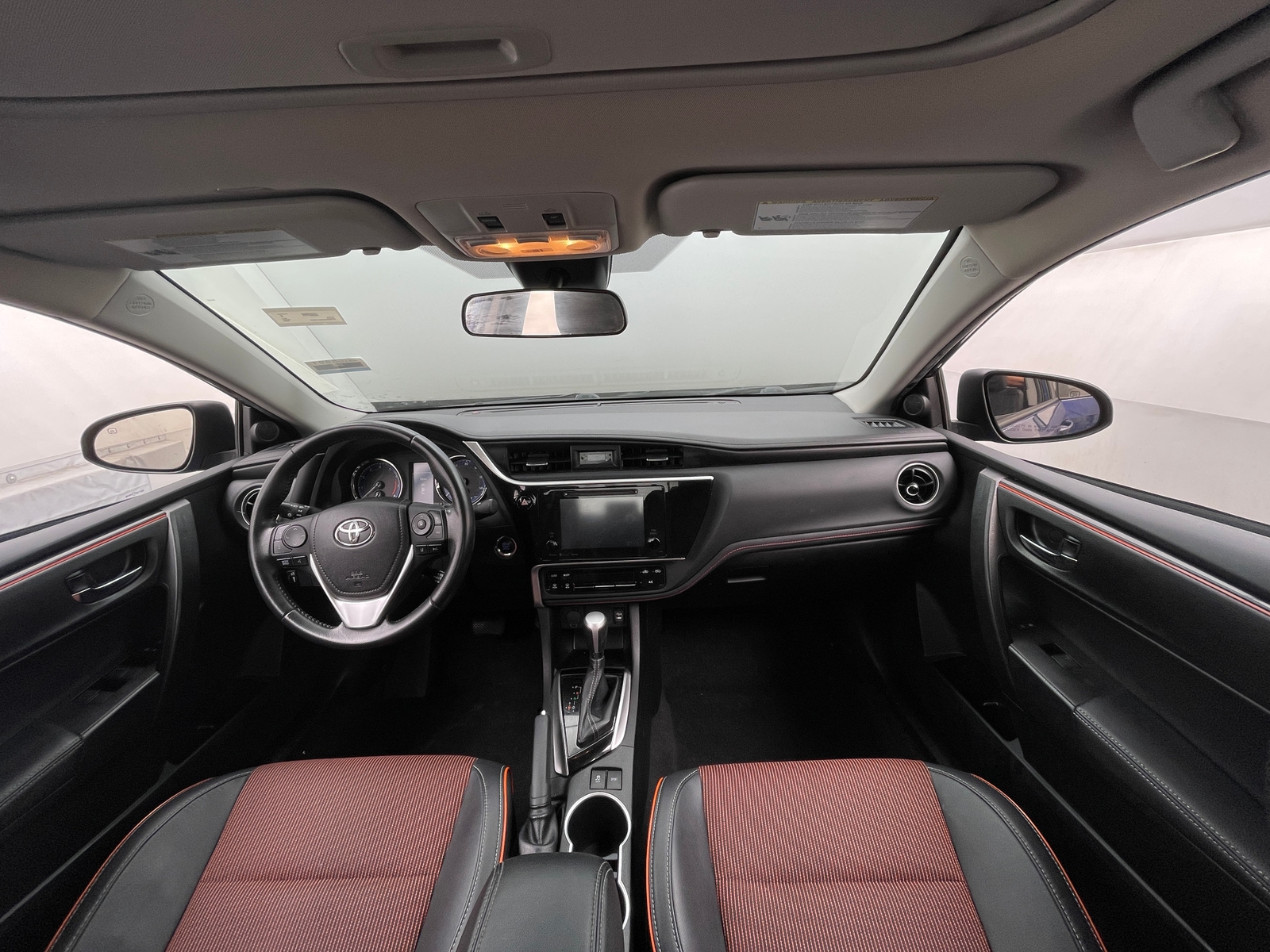Thumbnail: 2019 Toyota Corolla - 2