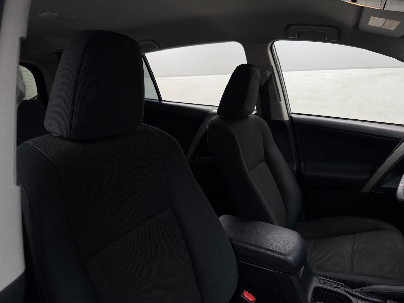 Thumbnail: 2018 Toyota RAV4 - 2