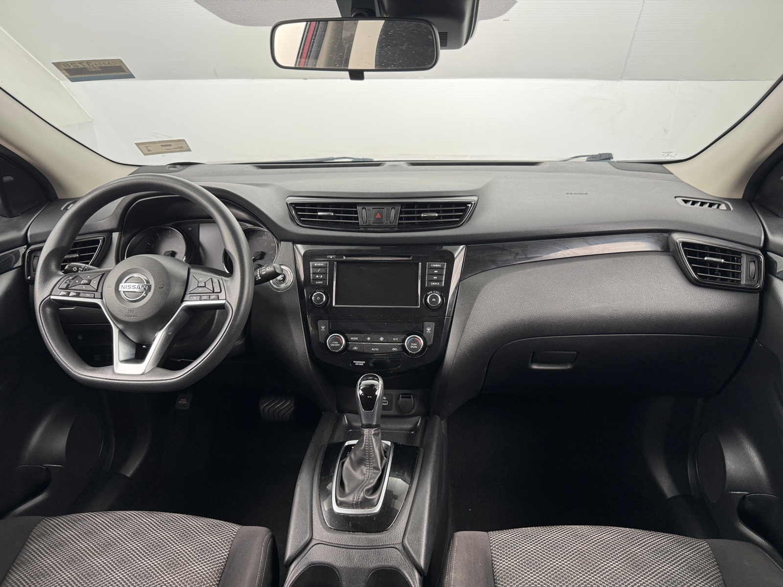 Thumbnail: 2020 Nissan Rogue Sport - 3