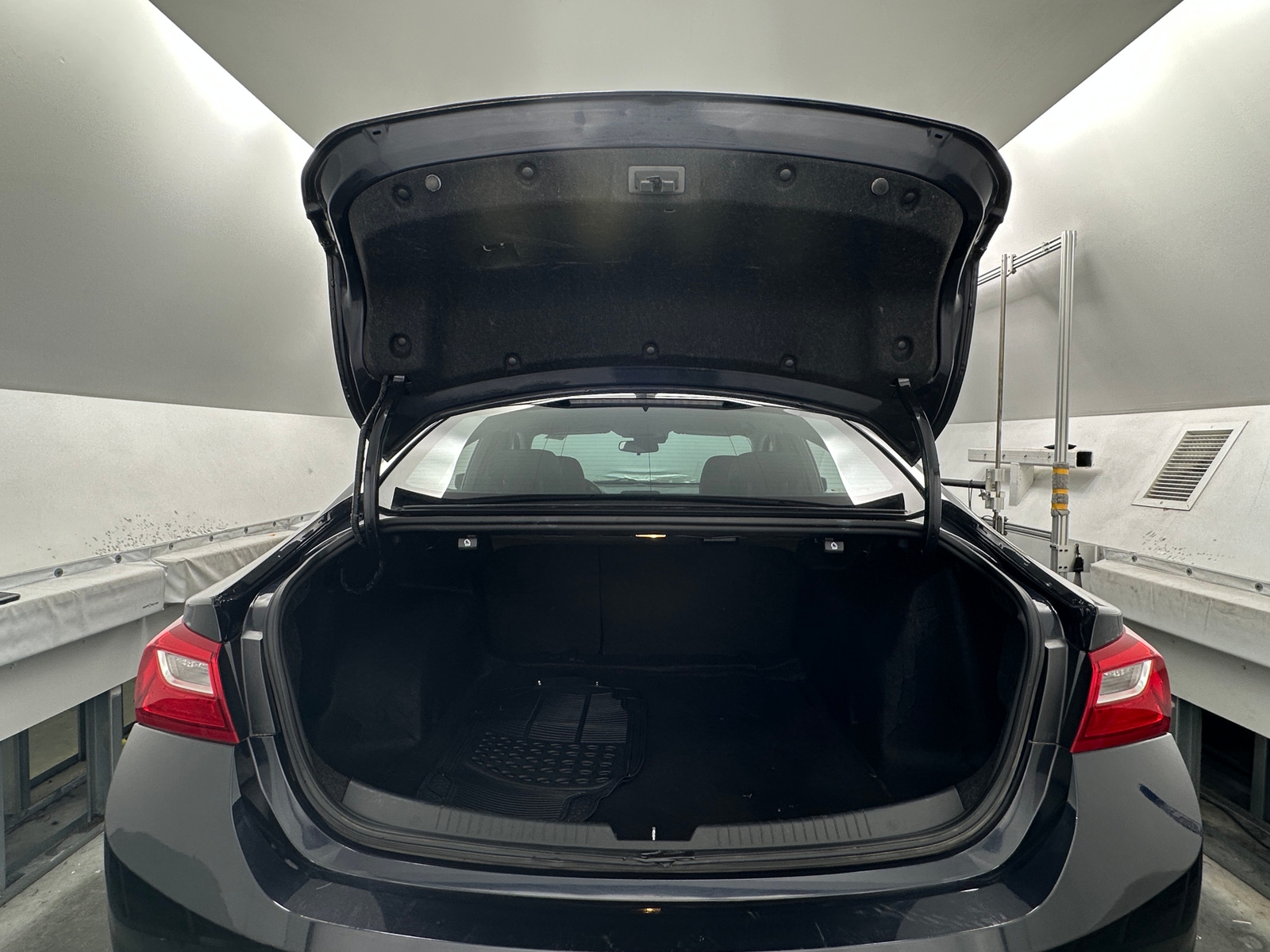 Thumbnail: 2023 Chevrolet Malibu - 7