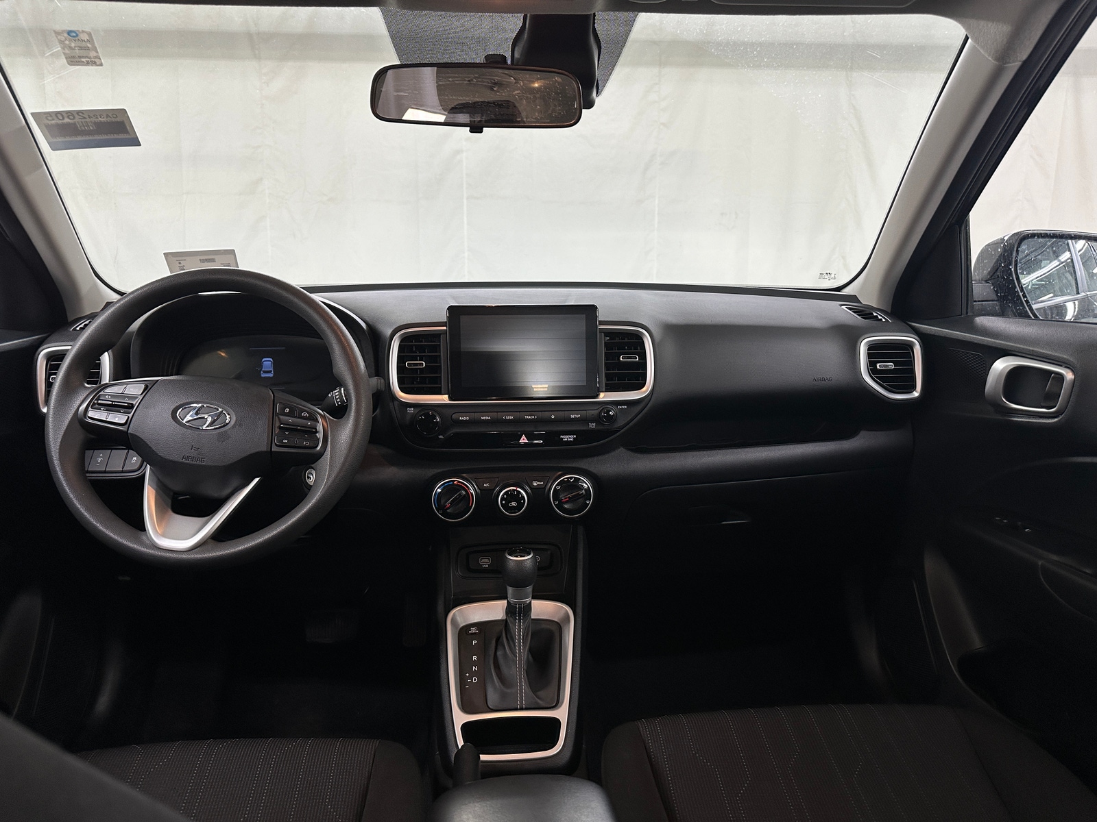 Thumbnail: 2024 Hyundai Venue - 3