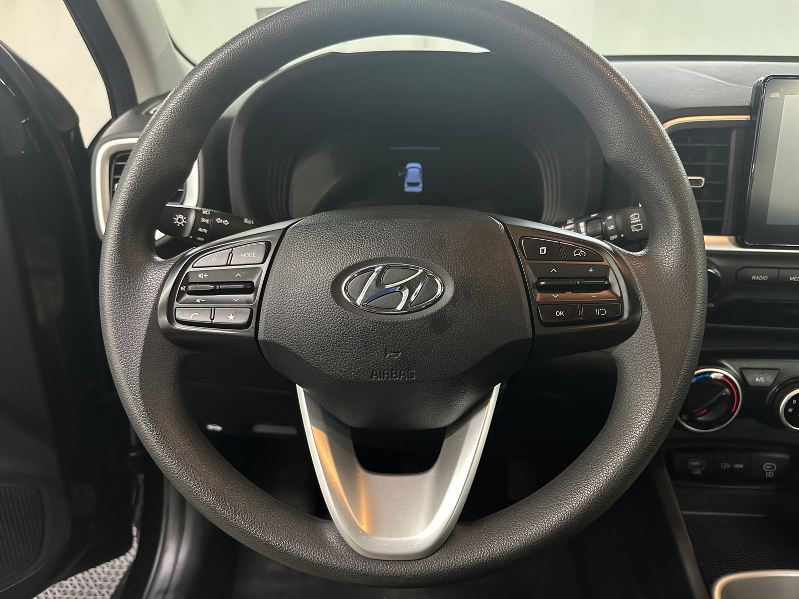 Thumbnail: 2024 Hyundai Venue - 5