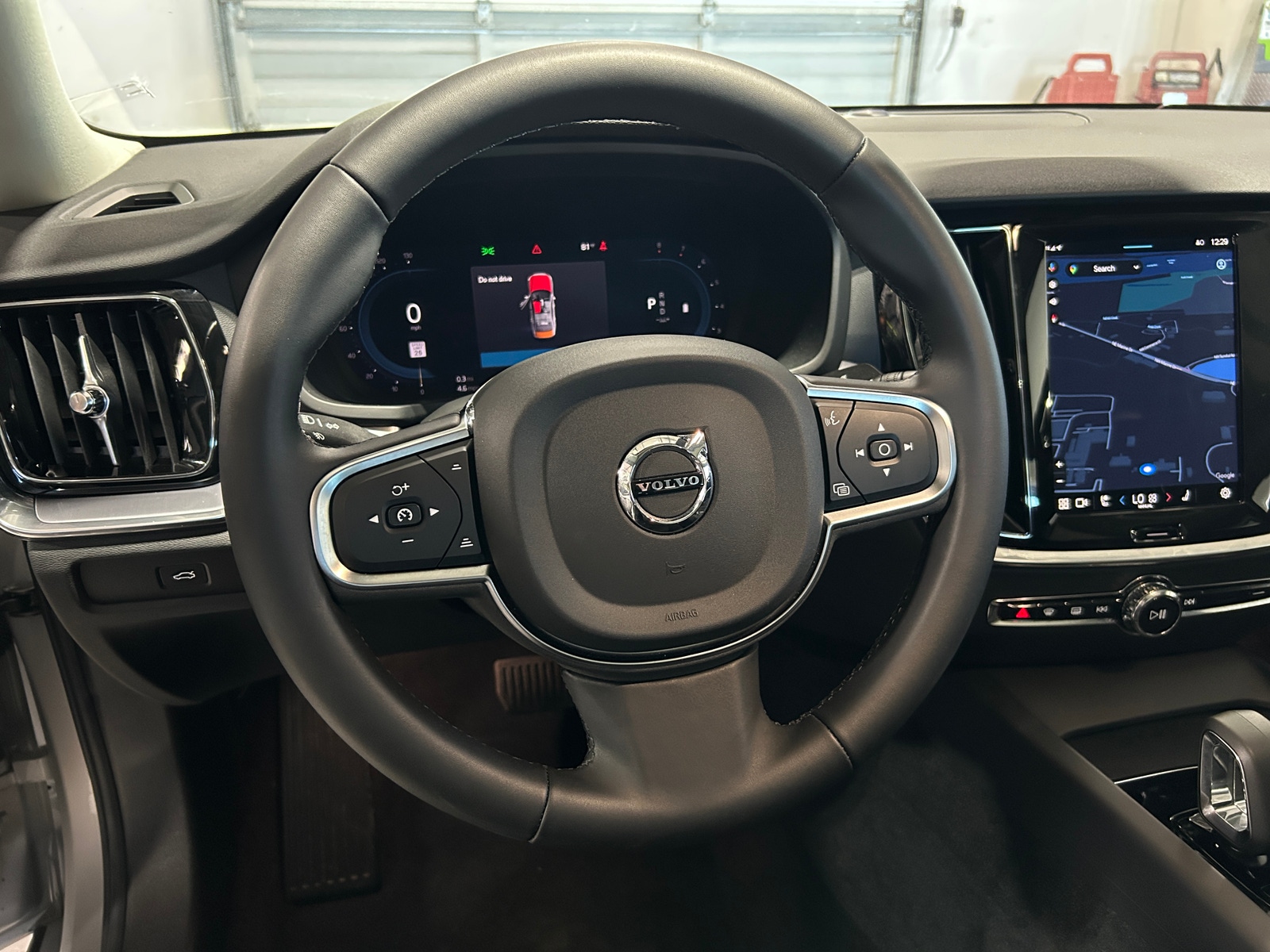 Thumbnail: 2025 Volvo S60 - 4