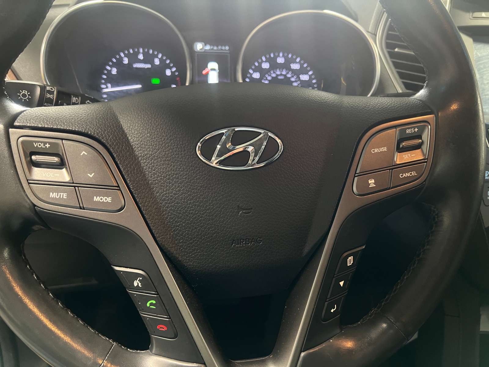 Thumbnail: 2018 Hyundai Santa Fe - 4