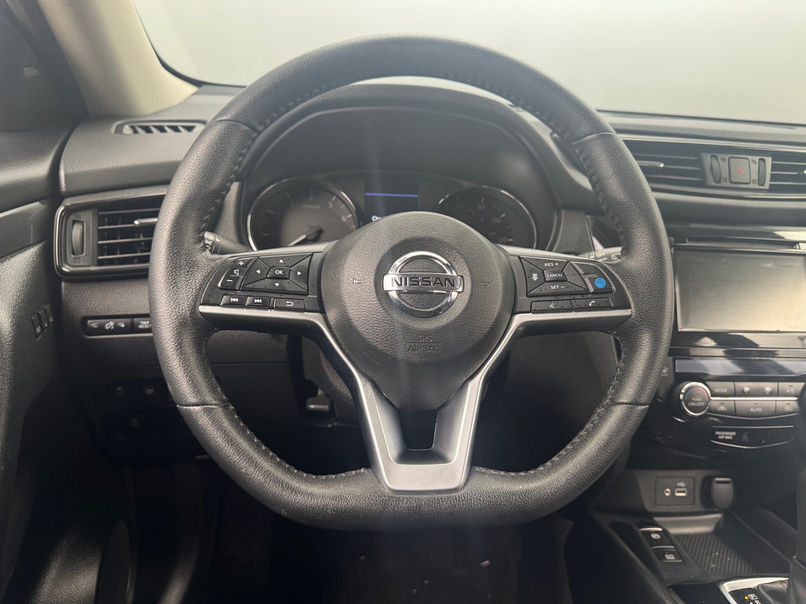 Thumbnail: 2020 Nissan Rogue - 5