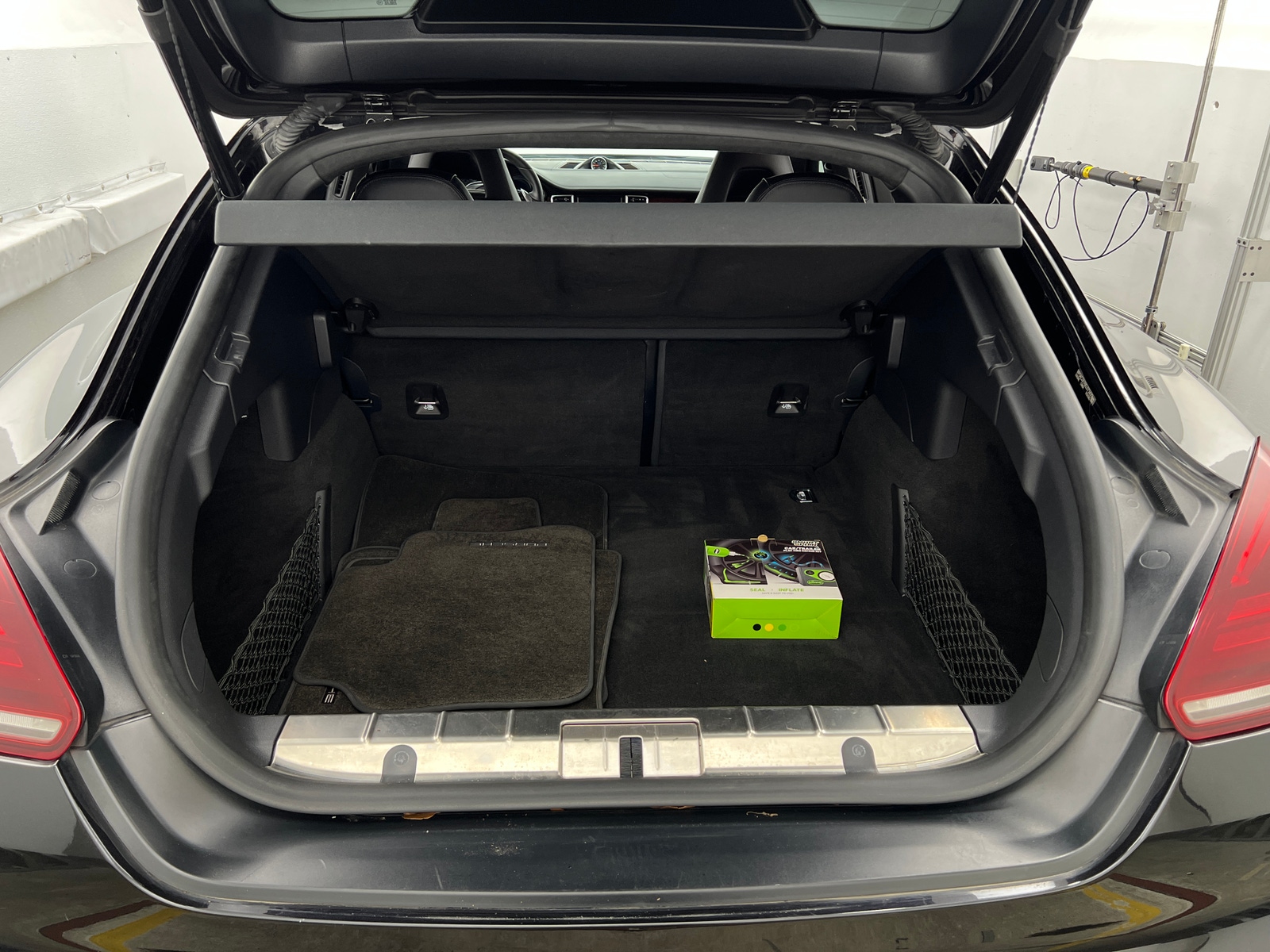 Thumbnail: 2014 Porsche Panamera - 6
