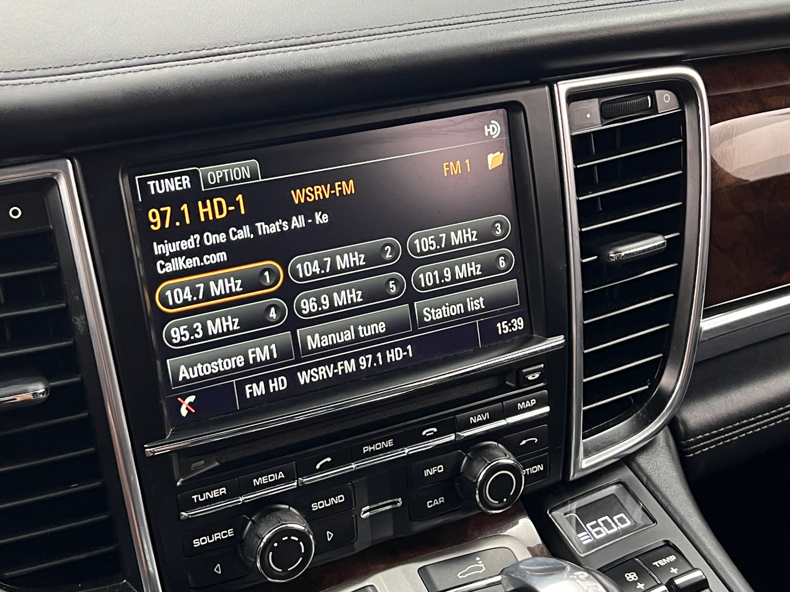 Thumbnail: 2014 Porsche Panamera - 3