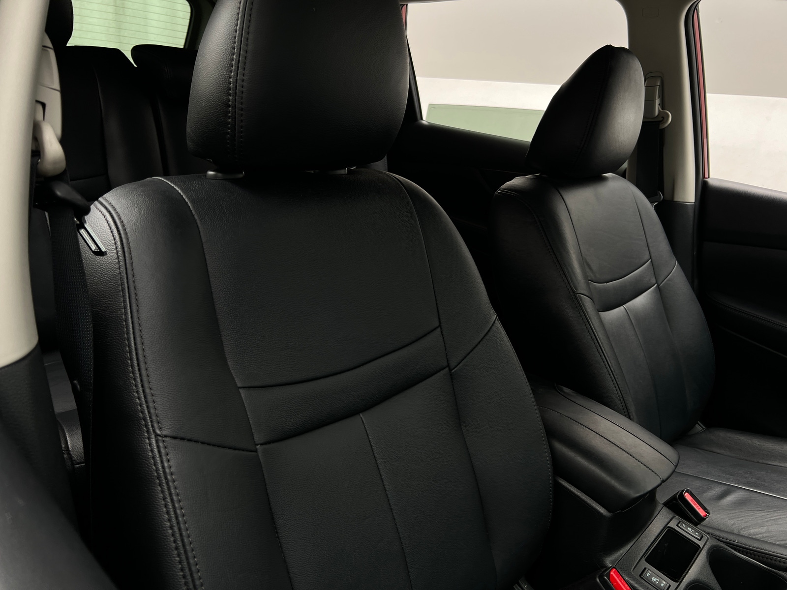 Thumbnail: 2019 Nissan Rogue - 2