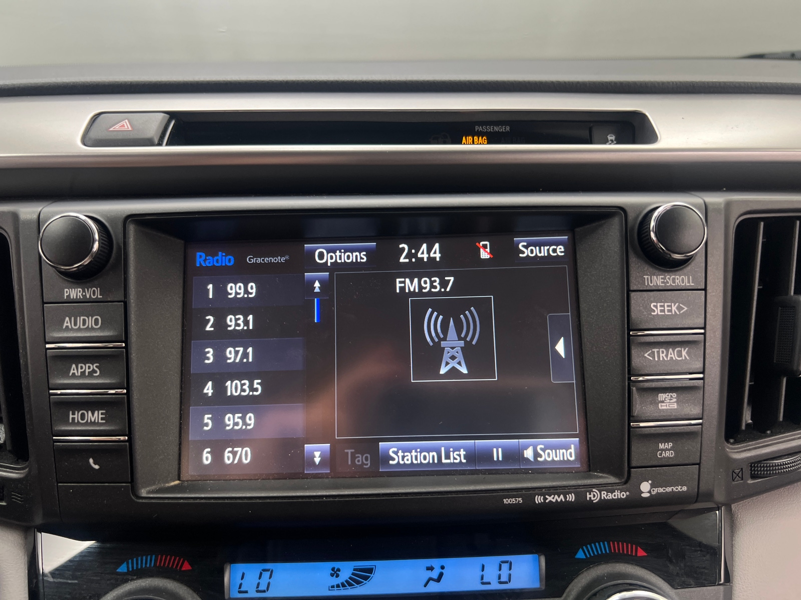 Thumbnail: 2016 Toyota RAV4 - 4