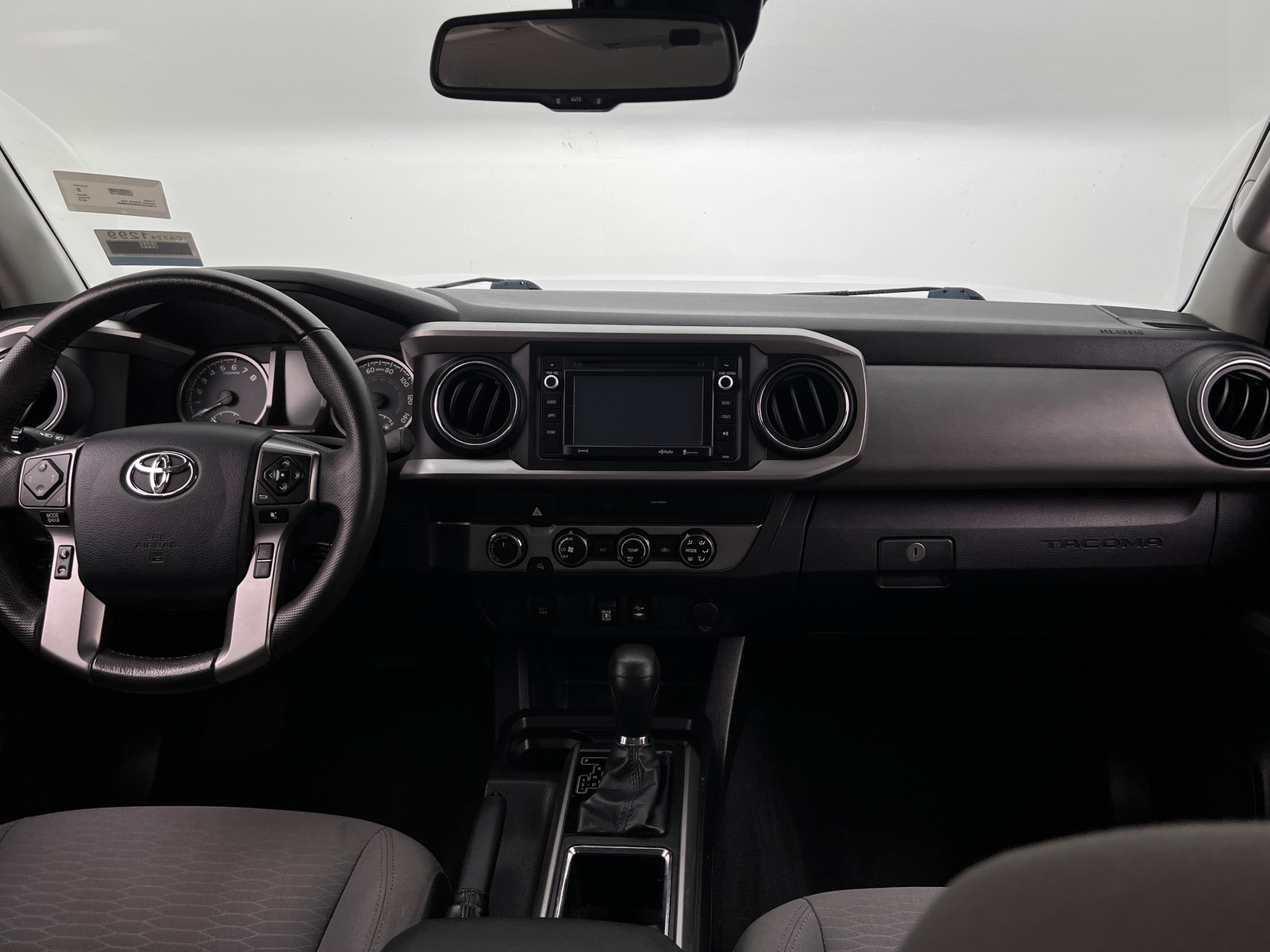 Thumbnail: 2019 Toyota Tacoma - 3