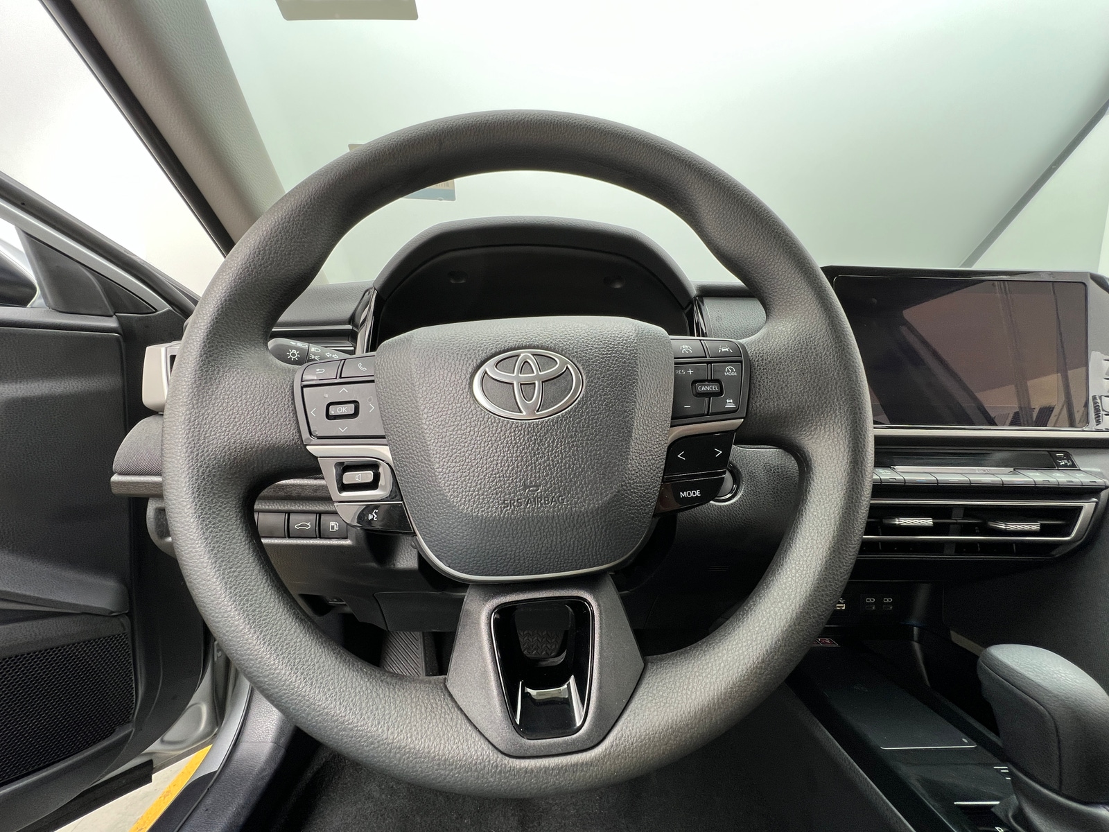 Thumbnail: 2025 Toyota Camry - 5