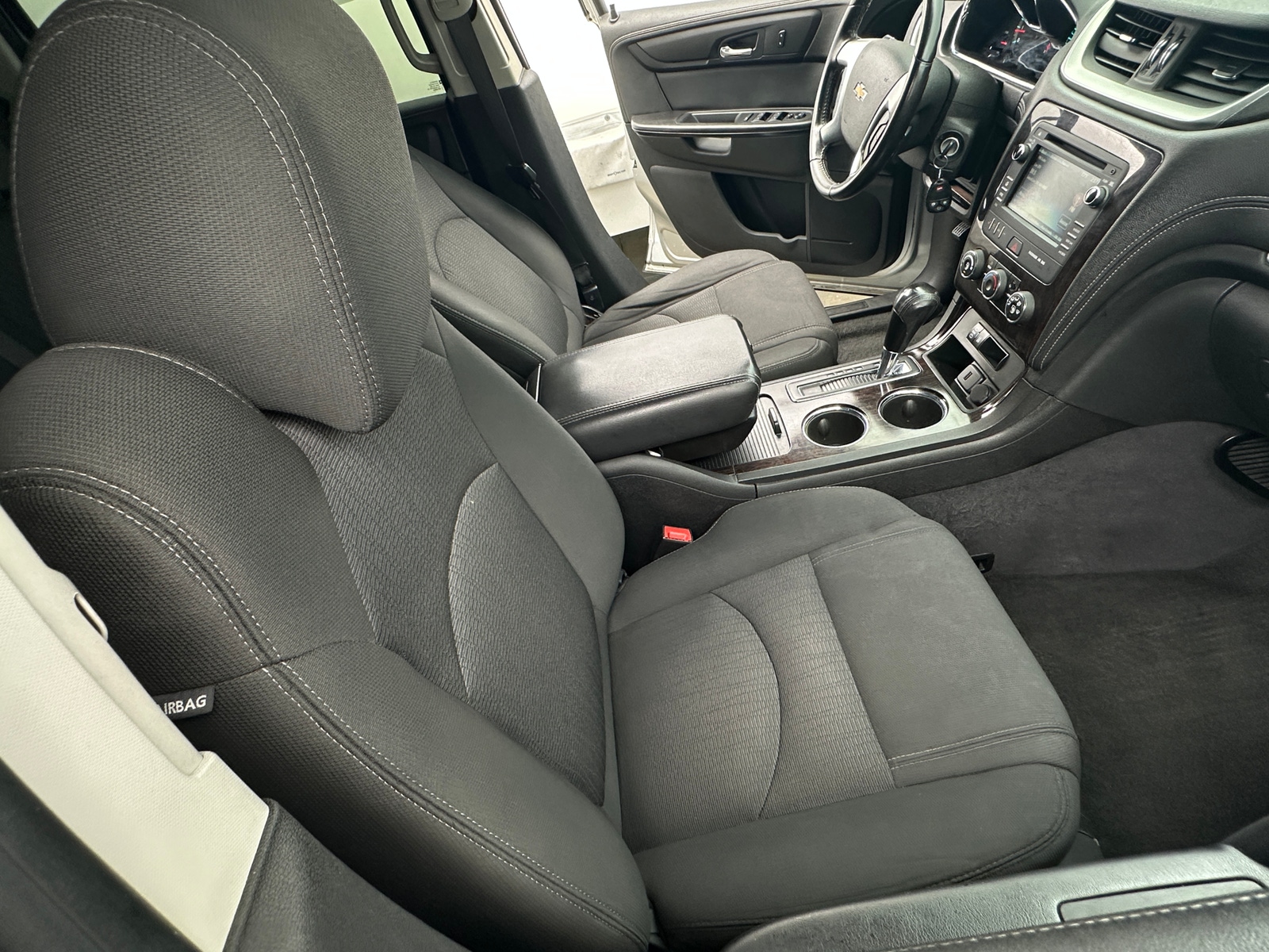 Thumbnail: 2016 Chevrolet Traverse - 2