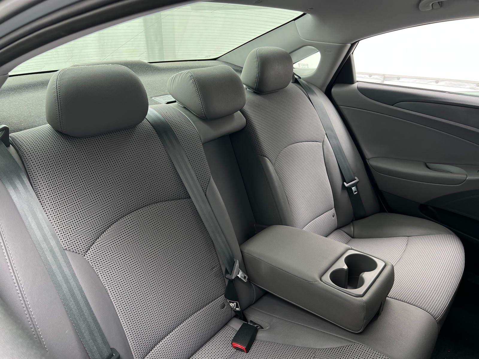 Thumbnail: 2011 Hyundai Sonata - 6