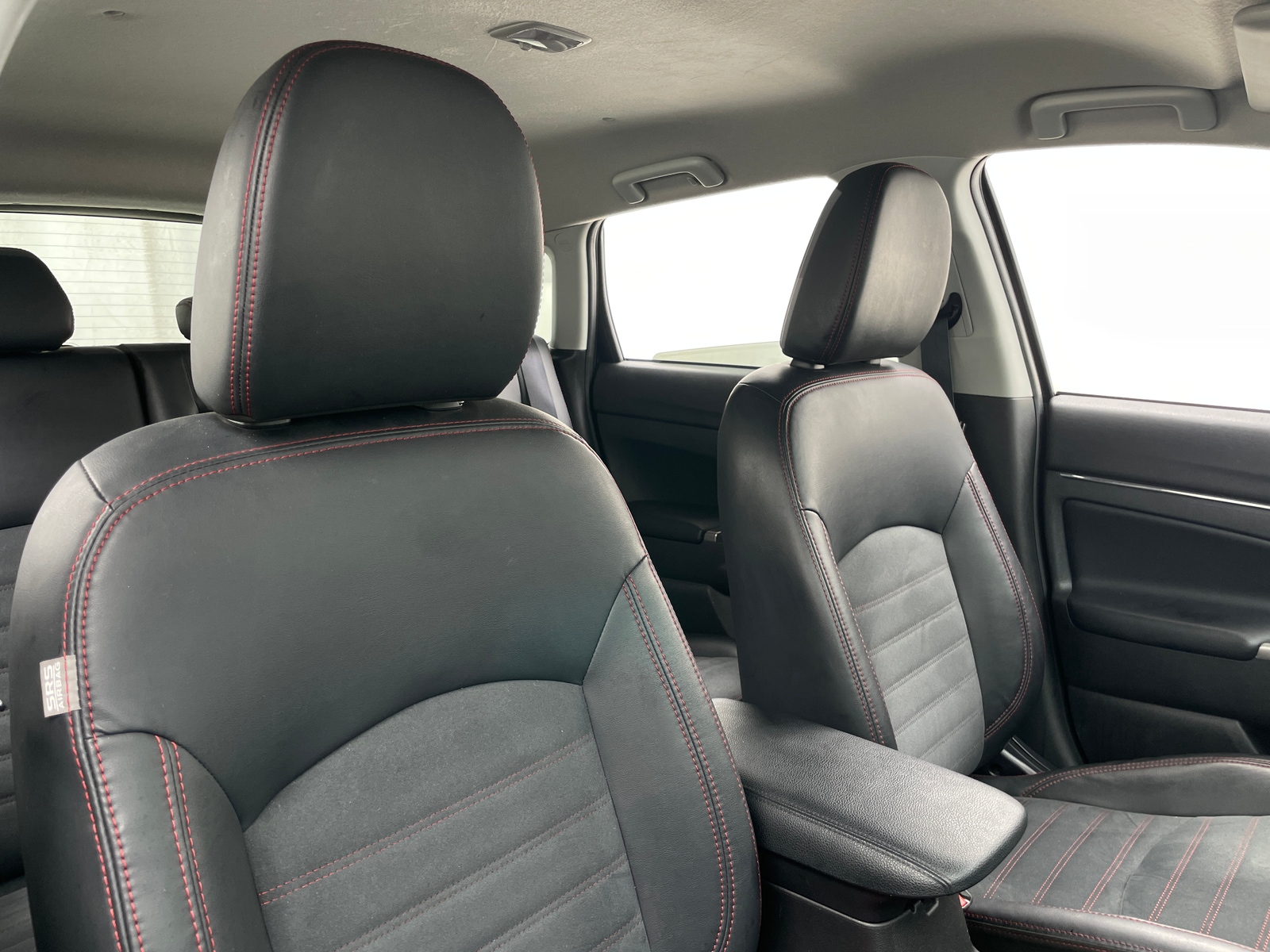 Thumbnail: 2022 Mitsubishi Outlander Sport - 2