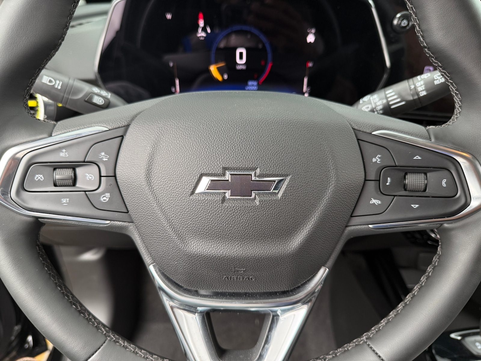 Thumbnail: 2025 Chevrolet Trax - 5