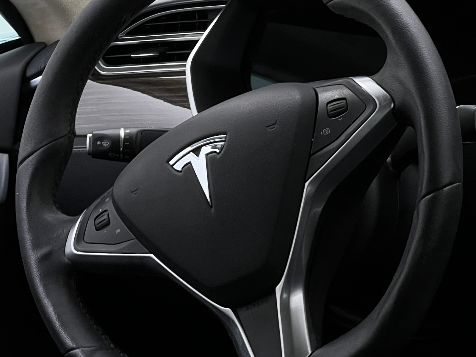 Thumbnail: 2016 Tesla Model S - 5