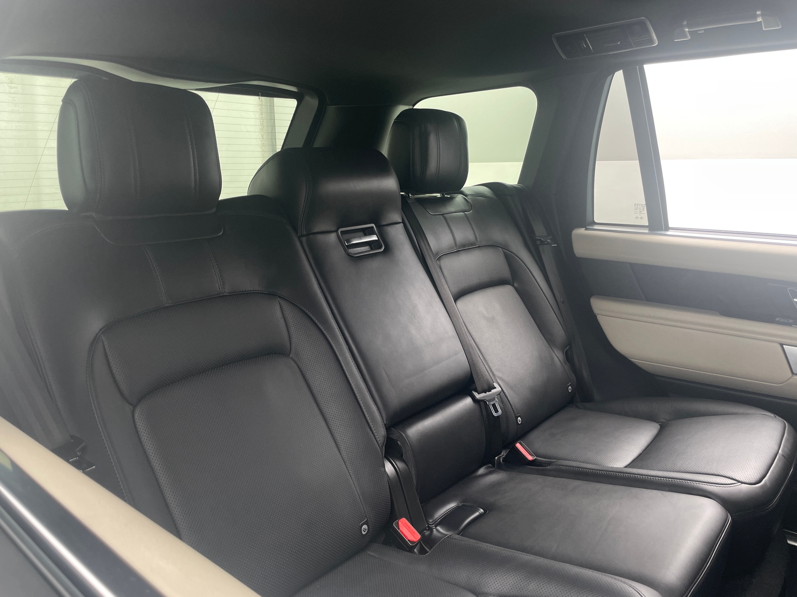 Thumbnail: 2021 Land Rover Range Rover - 5