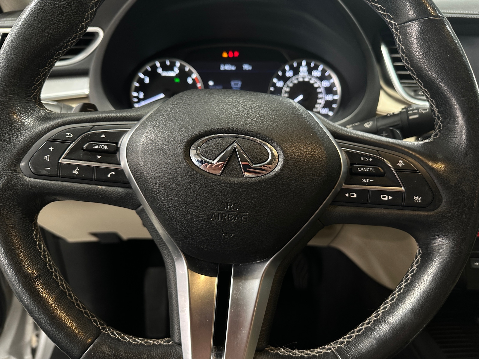 Thumbnail: 2019 INFINITI QX50 - 4