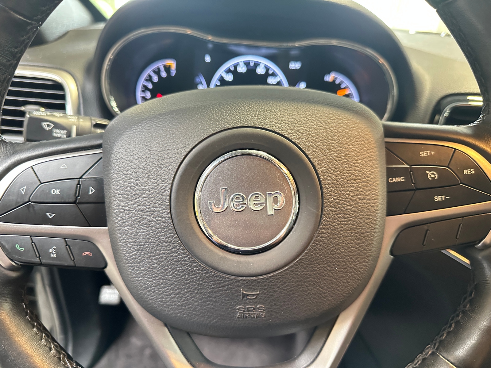 Thumbnail: 2019 Jeep Grand Cherokee - 4