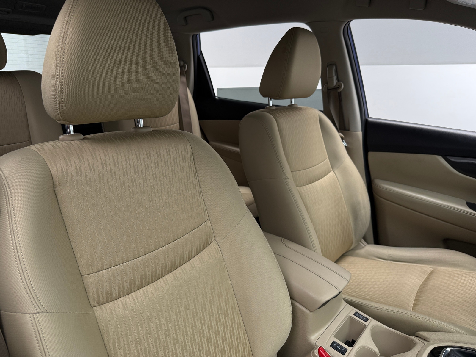 Thumbnail: 2018 Nissan Rogue - 2