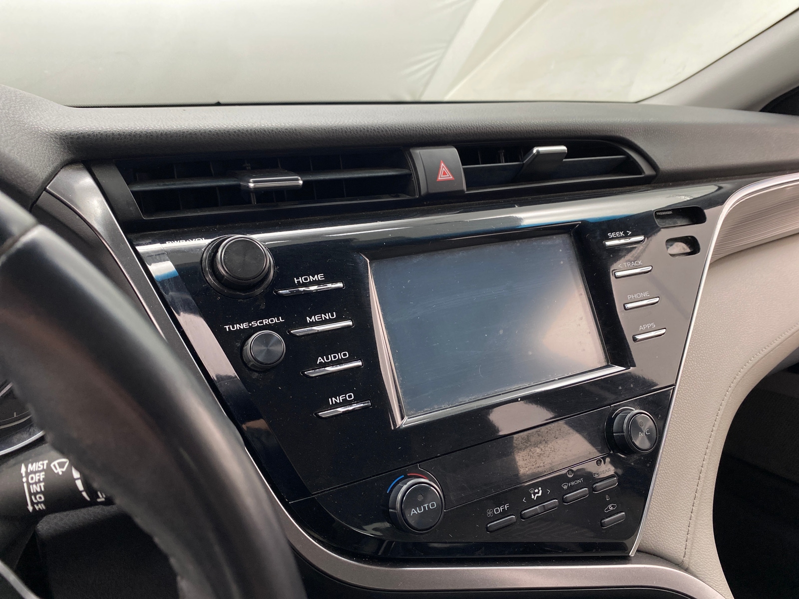 Thumbnail: 2018 Toyota Camry - 3