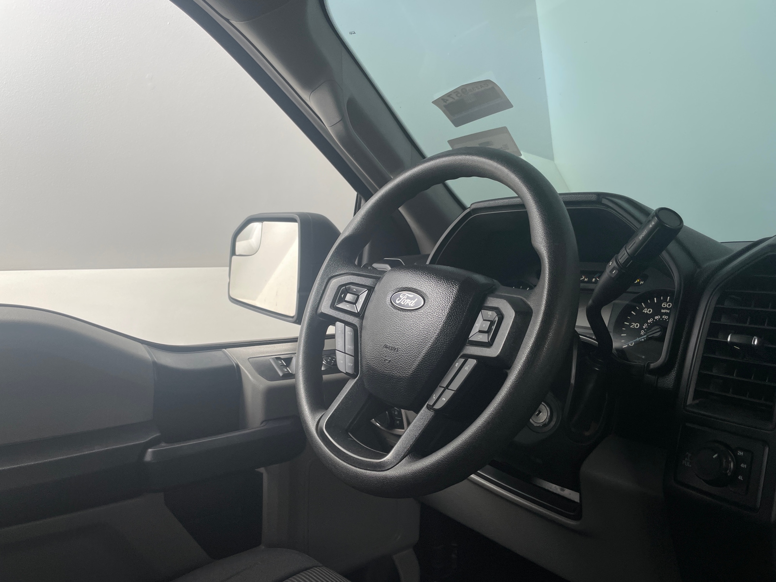 Thumbnail: 2017 Ford Econoline - 5