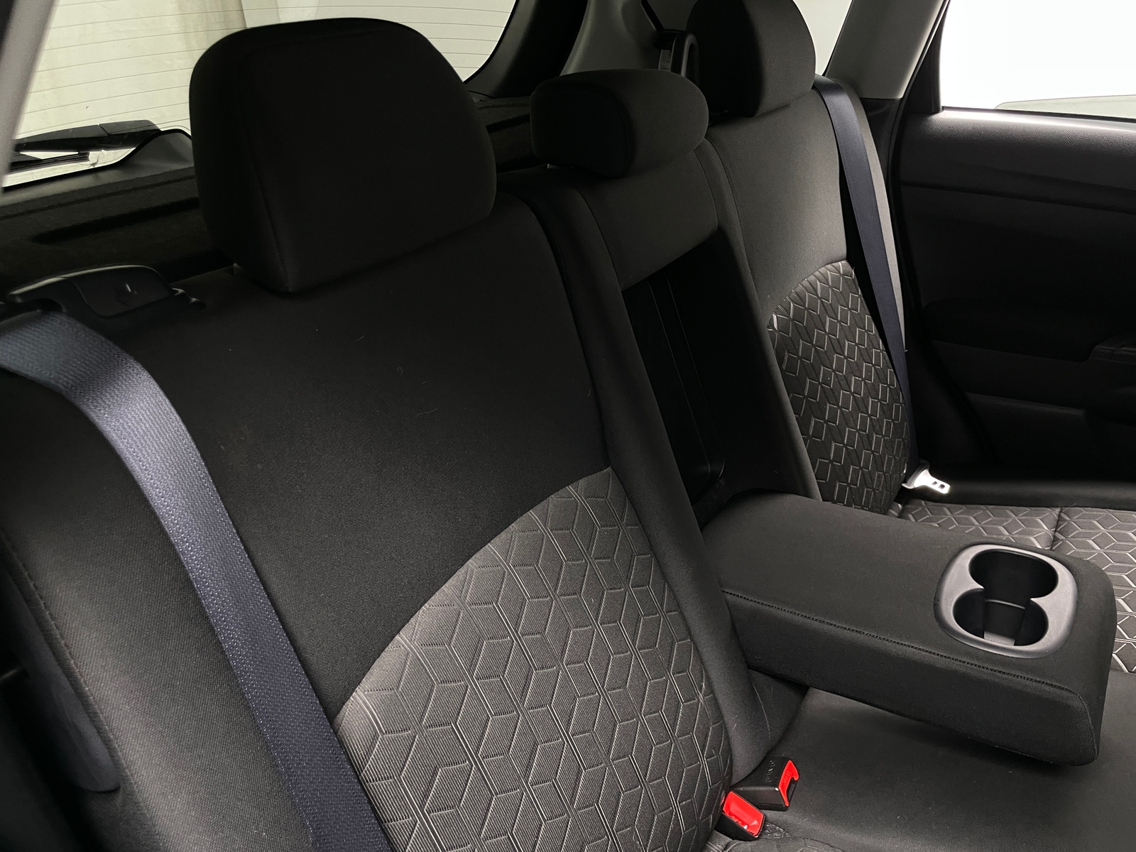 Thumbnail: 2022 Mitsubishi Outlander Sport - 6