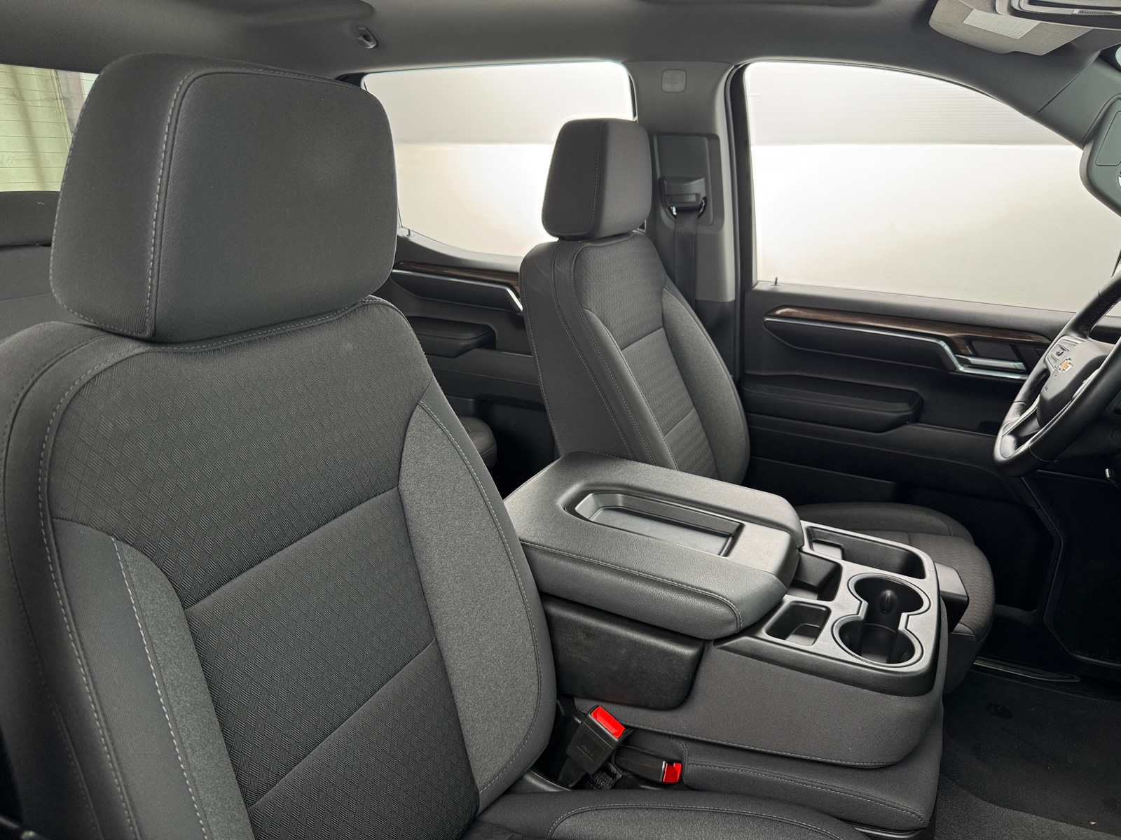 Thumbnail: 2024 Chevrolet Silverado 1500 - 2