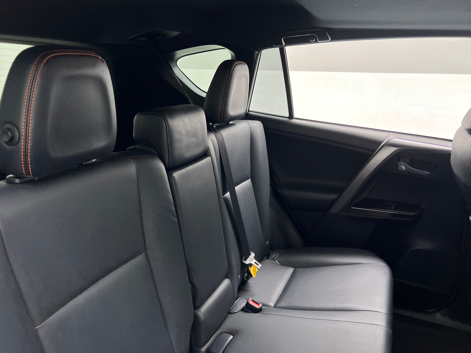 Thumbnail: 2016 Toyota RAV4 - 6