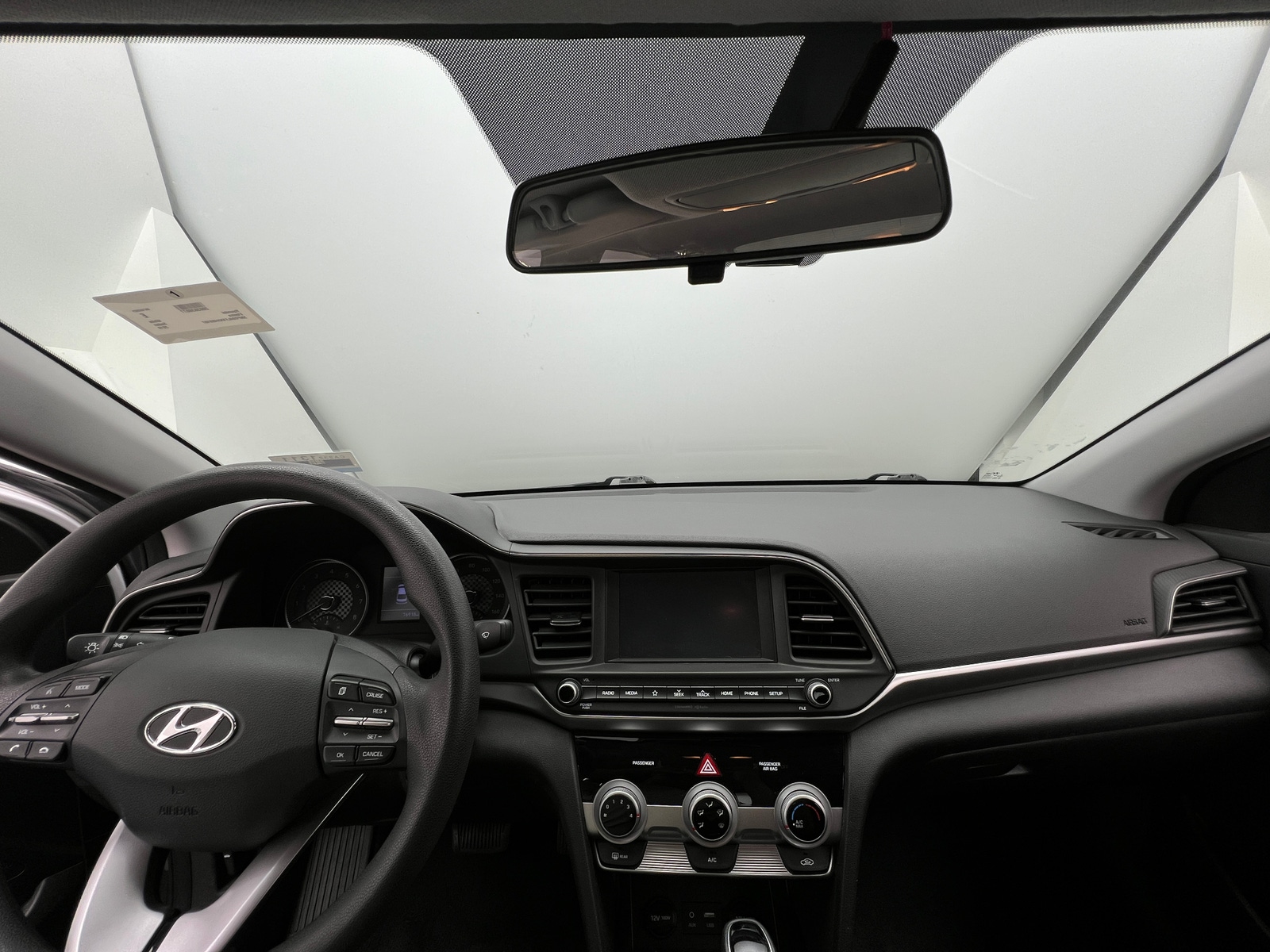 Thumbnail: 2019 Hyundai Elantra - 3