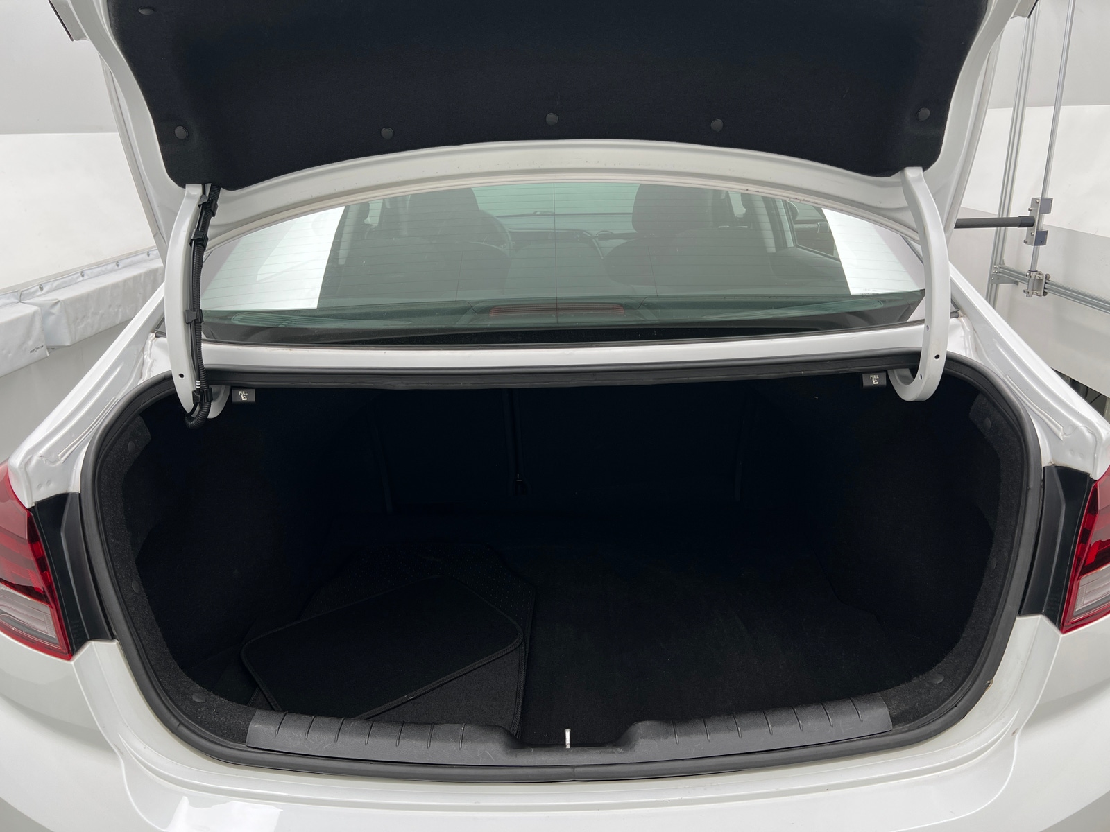 Thumbnail: 2019 Hyundai Elantra - 7