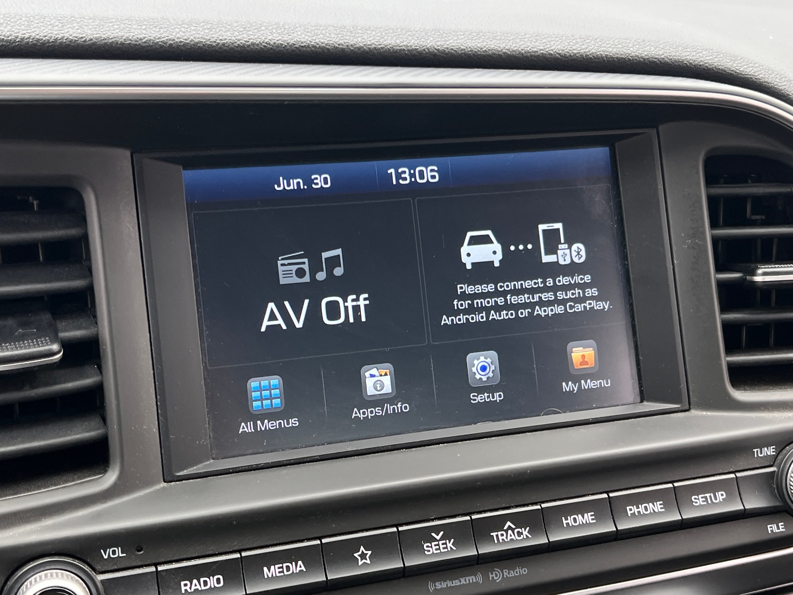 Thumbnail: 2019 Hyundai Elantra - 4
