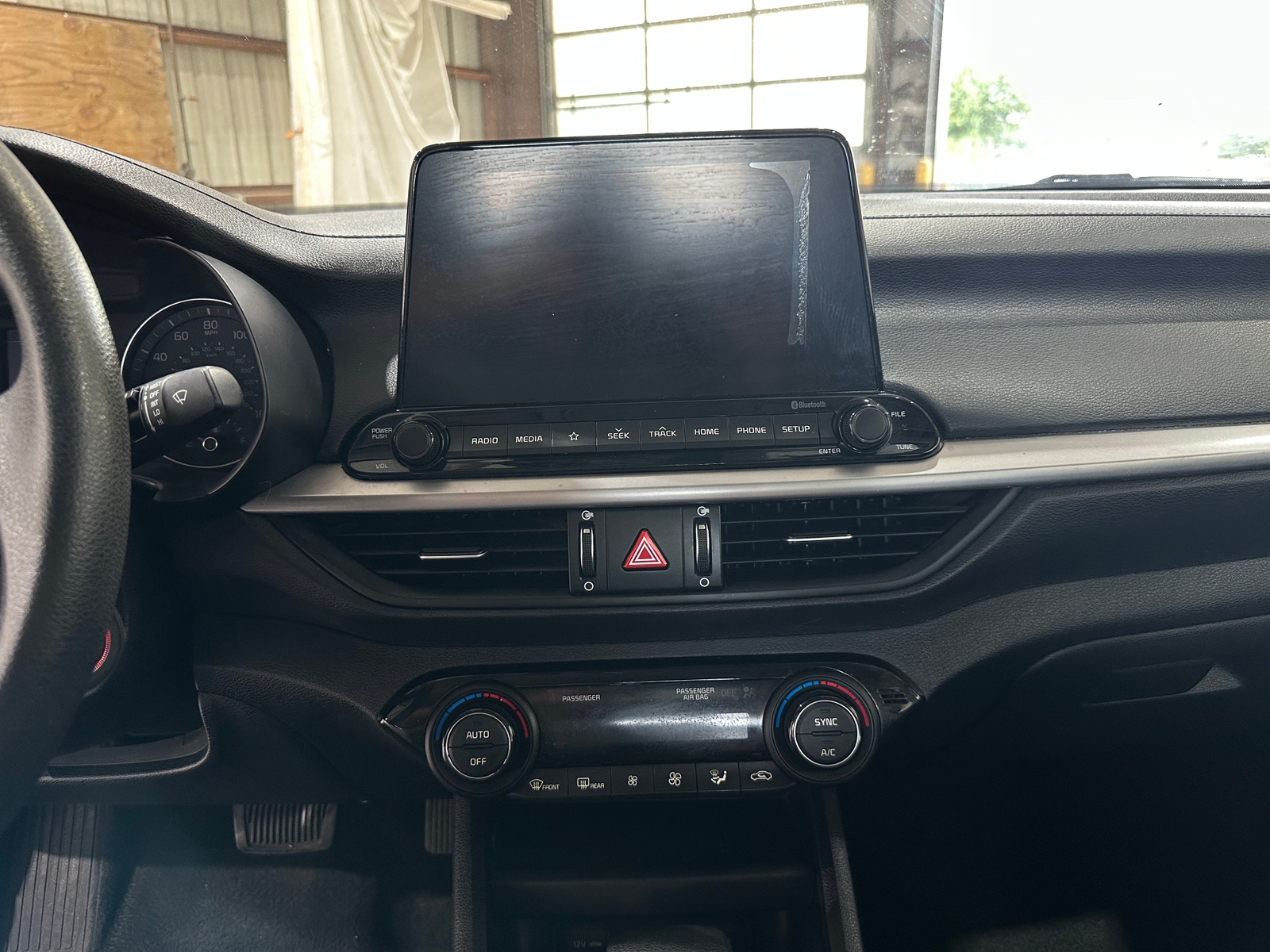 Thumbnail: 2019 Kia Forte - 4