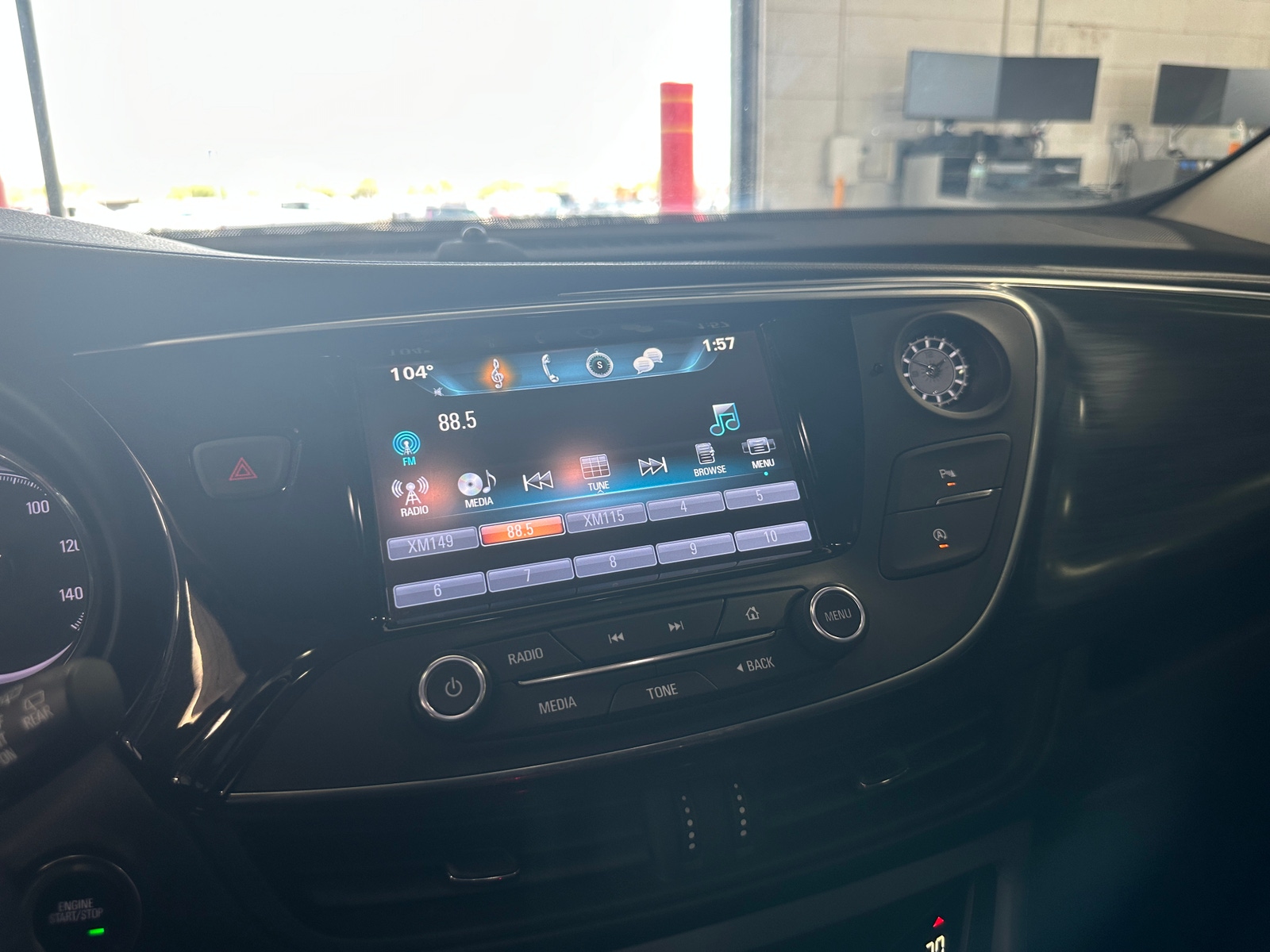 Thumbnail: 2019 Buick Envision - 3