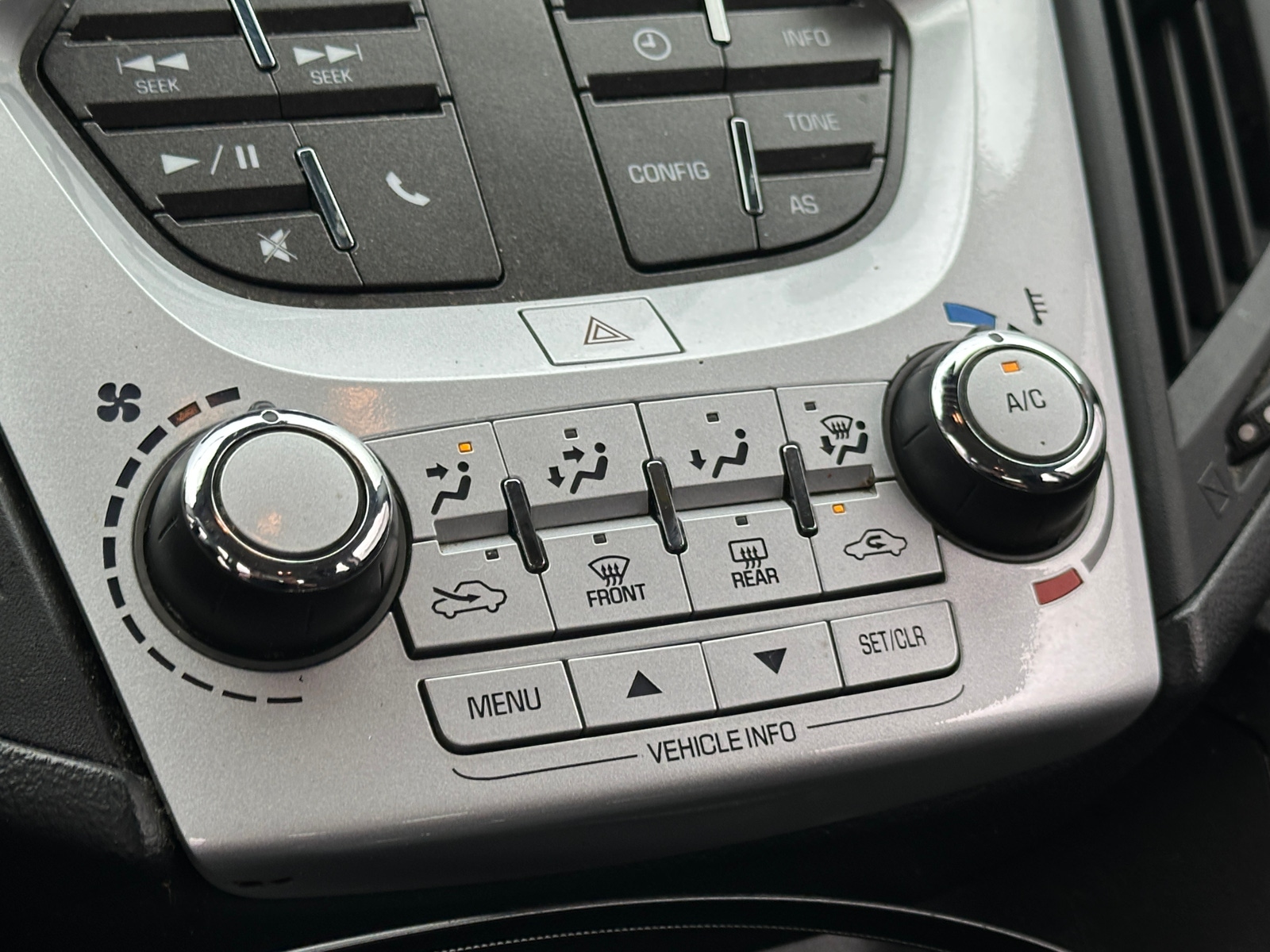 Thumbnail: 2016 Chevrolet Equinox - 4