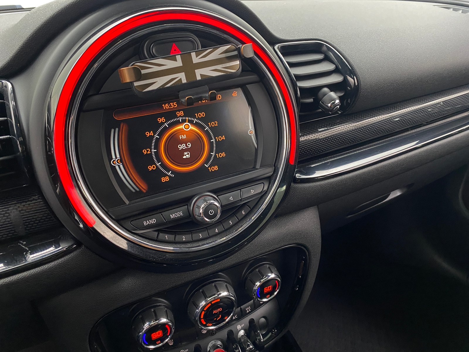 Thumbnail: 2016 MINI Cooper Clubman - 3