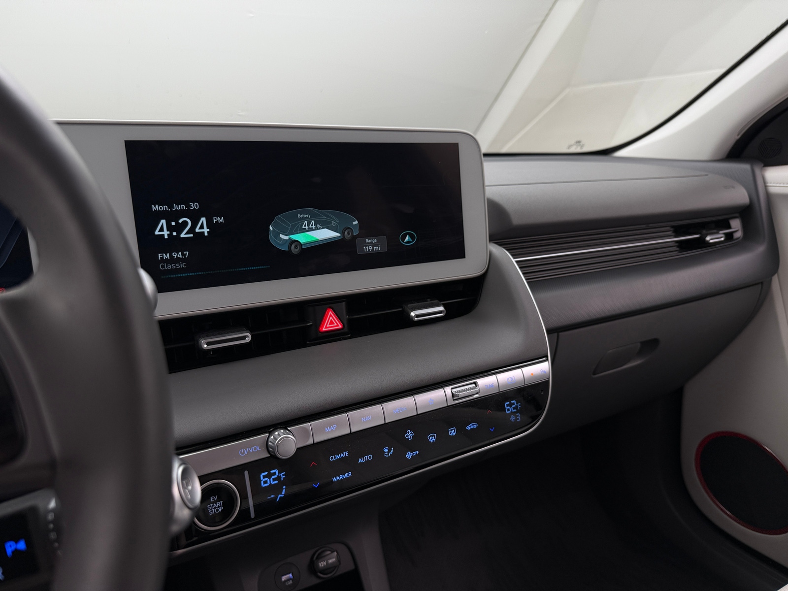 Thumbnail: 2023 Hyundai Ioniq 5 - 3