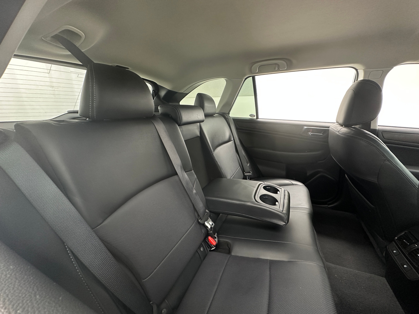 Thumbnail: 2016 Subaru Outback - 5