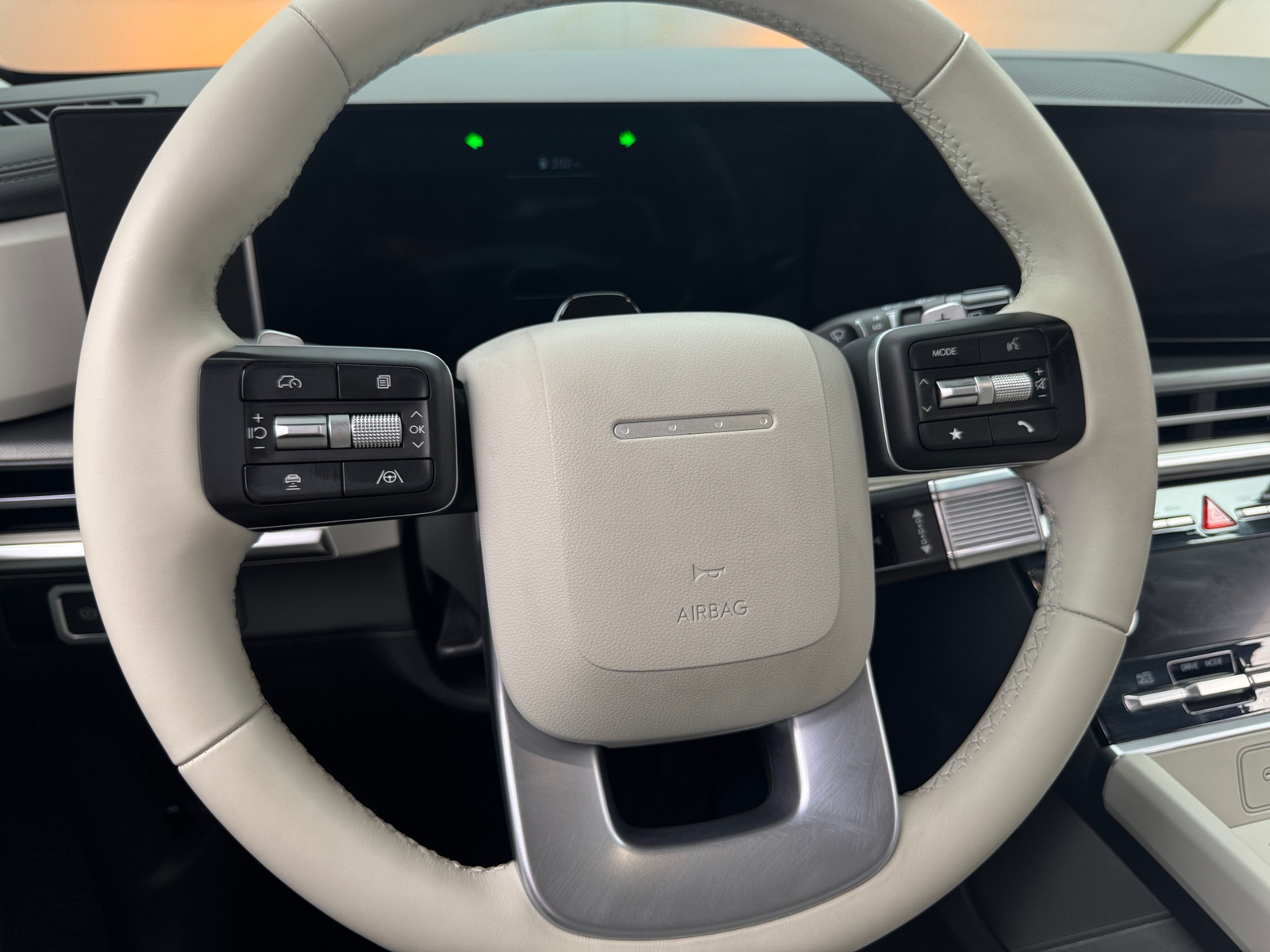 Thumbnail: 2025 Hyundai Santa Fe - 4