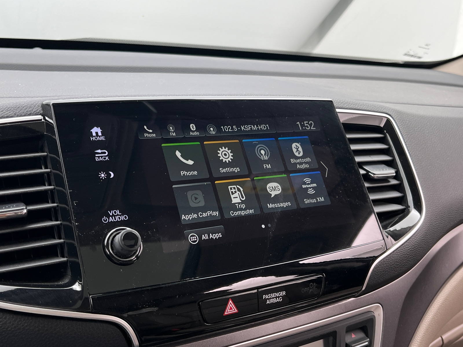 Thumbnail: 2019 Honda Pilot - 3