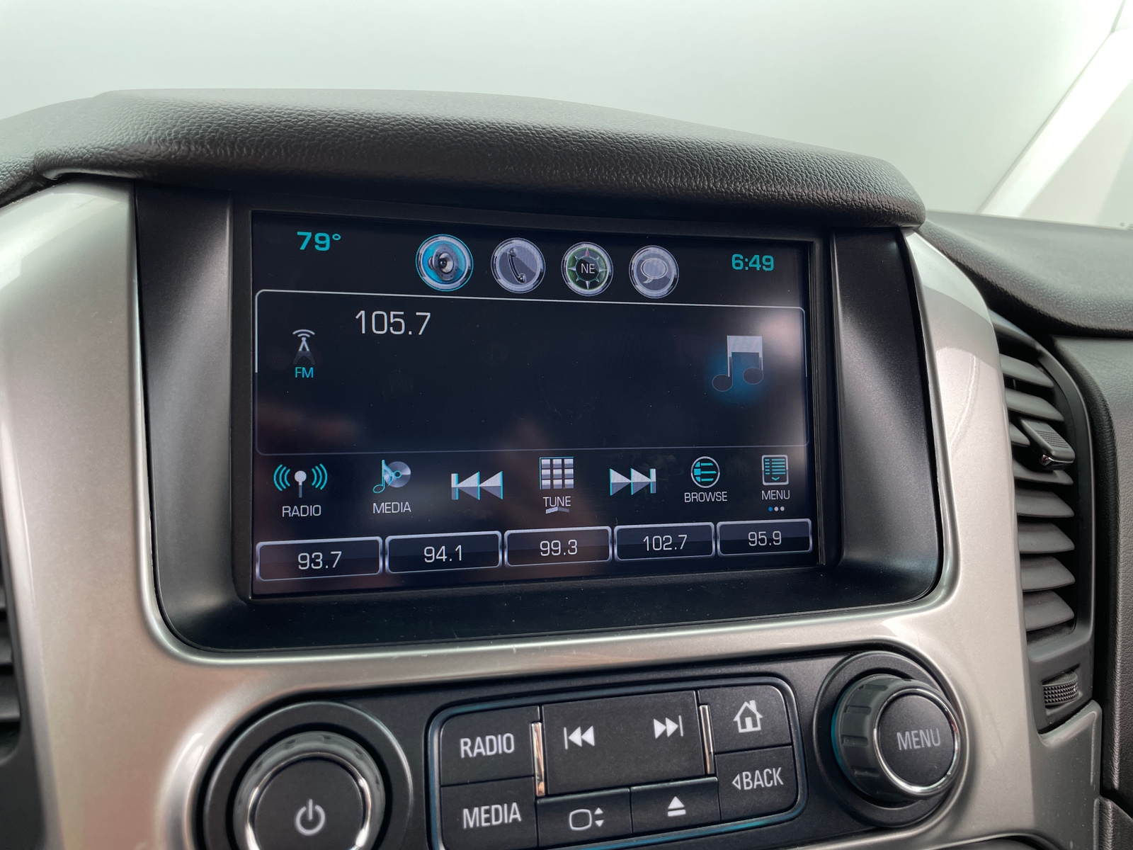 Thumbnail: 2018 Chevrolet Tahoe - 4