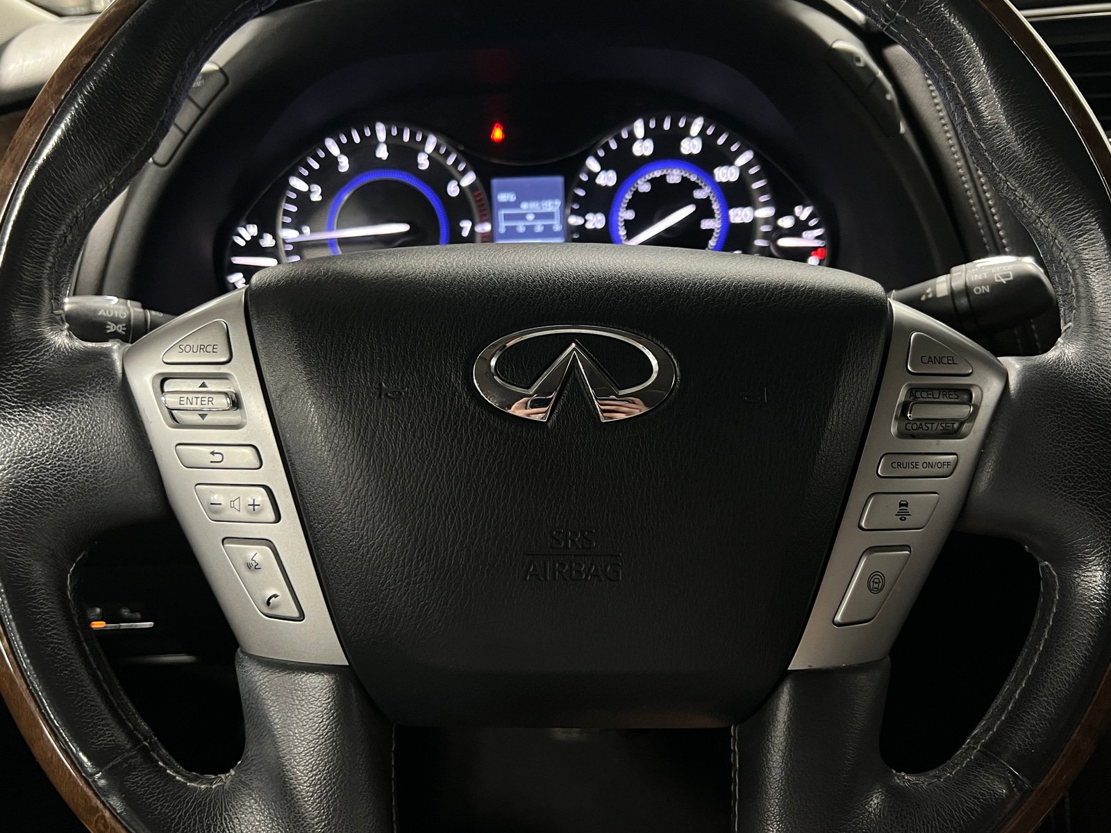 Thumbnail: 2017 INFINITI QX80 - 4