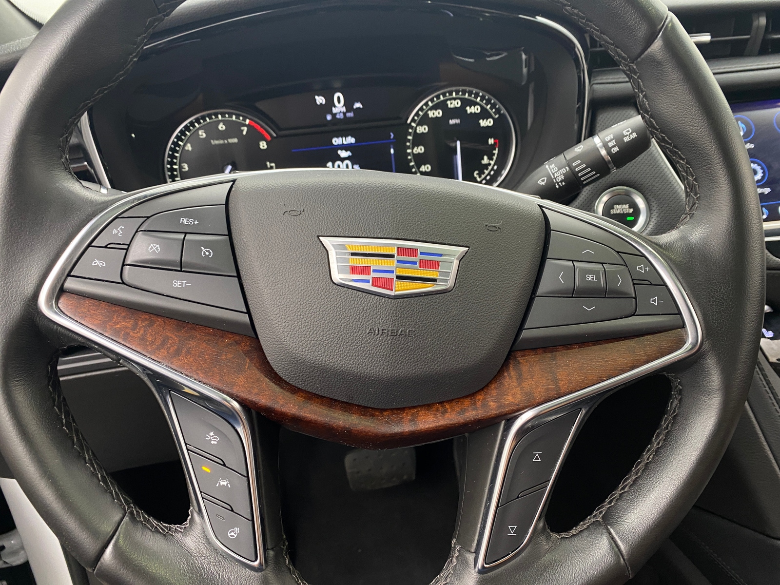 Thumbnail: 2022 Cadillac XT5 - 4