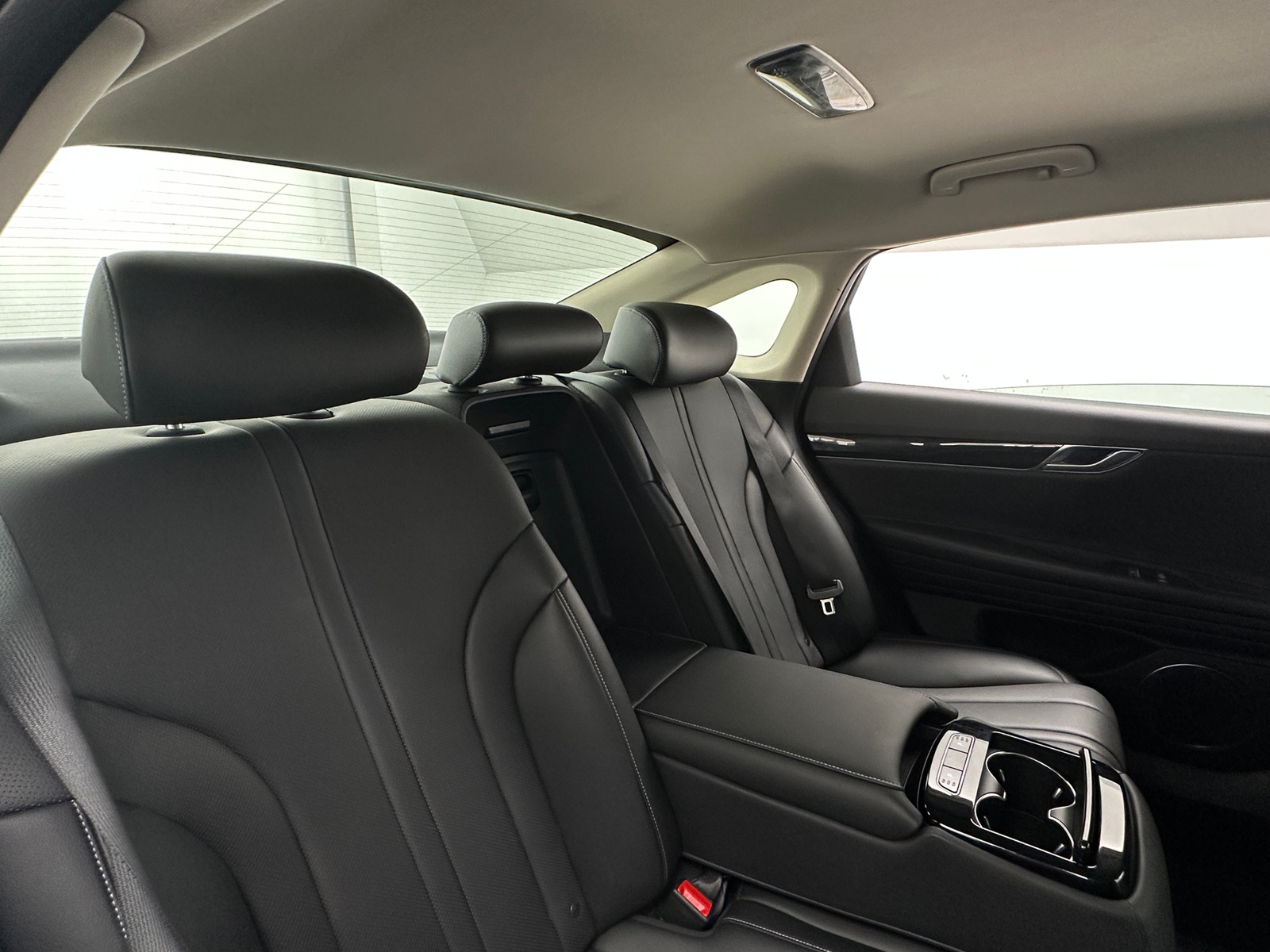Thumbnail: 2024 Genesis G80 - 5