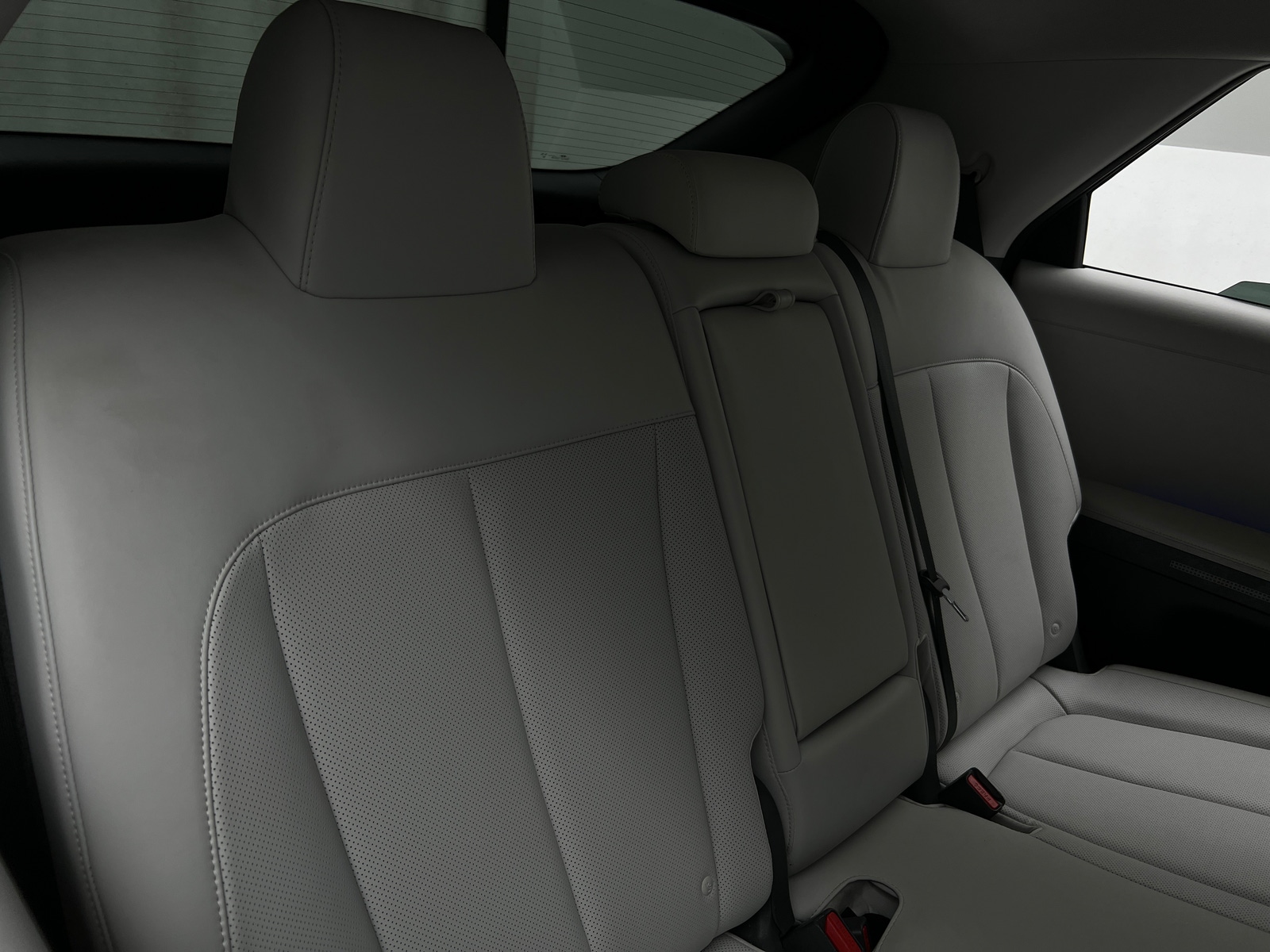 Thumbnail: 2023 Hyundai Ioniq 5 - 5
