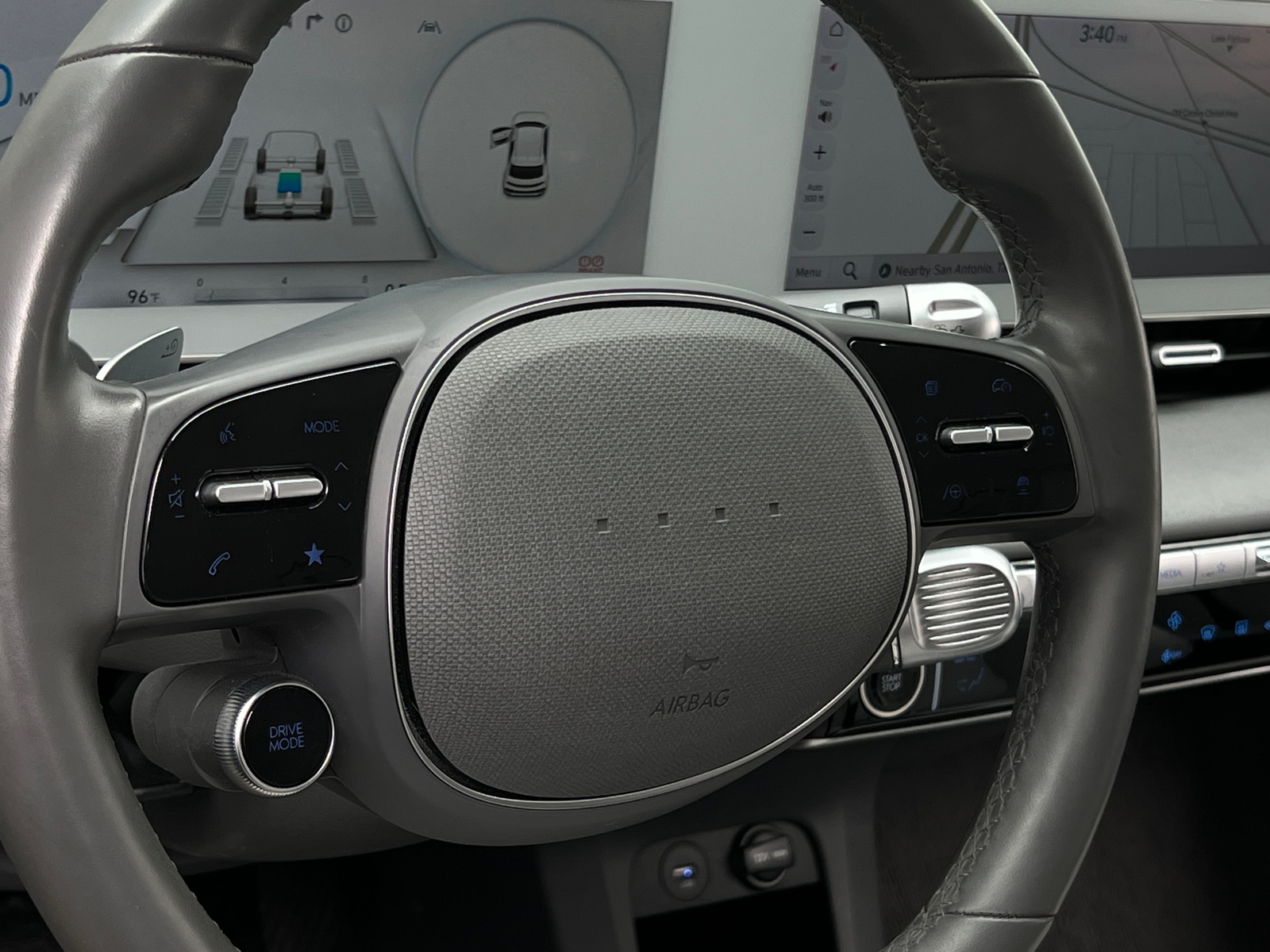 Thumbnail: 2023 Hyundai Ioniq 5 - 4