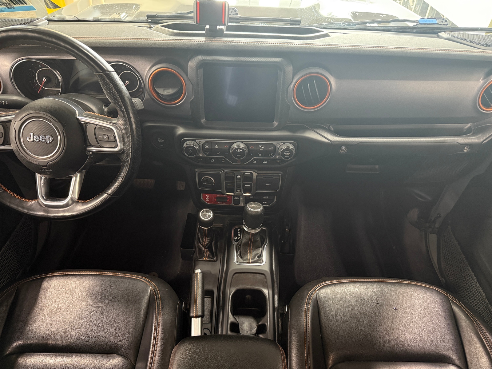 Thumbnail: 2021 Jeep Gladiator - 2