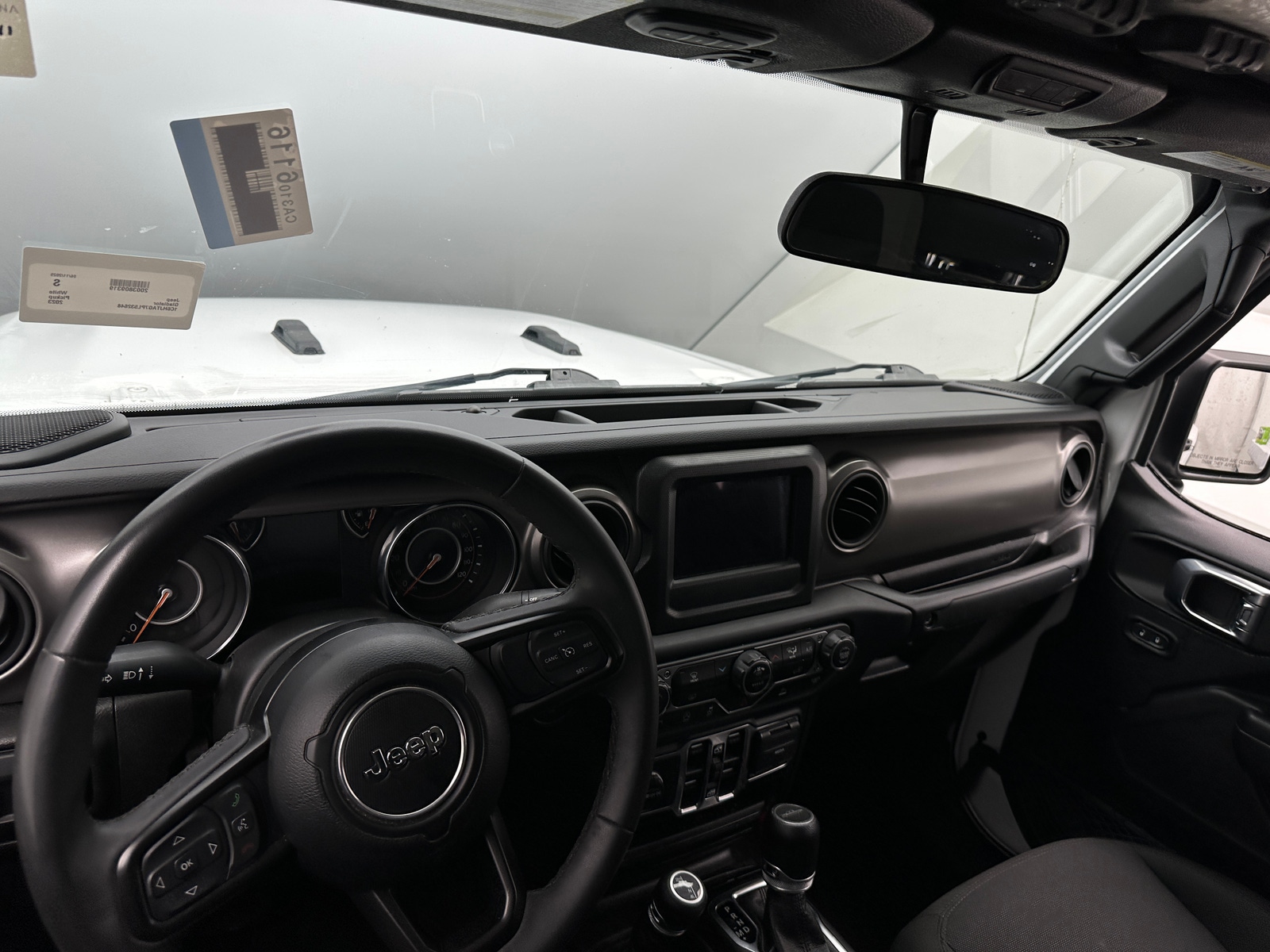 Thumbnail: 2023 Jeep Gladiator - 3