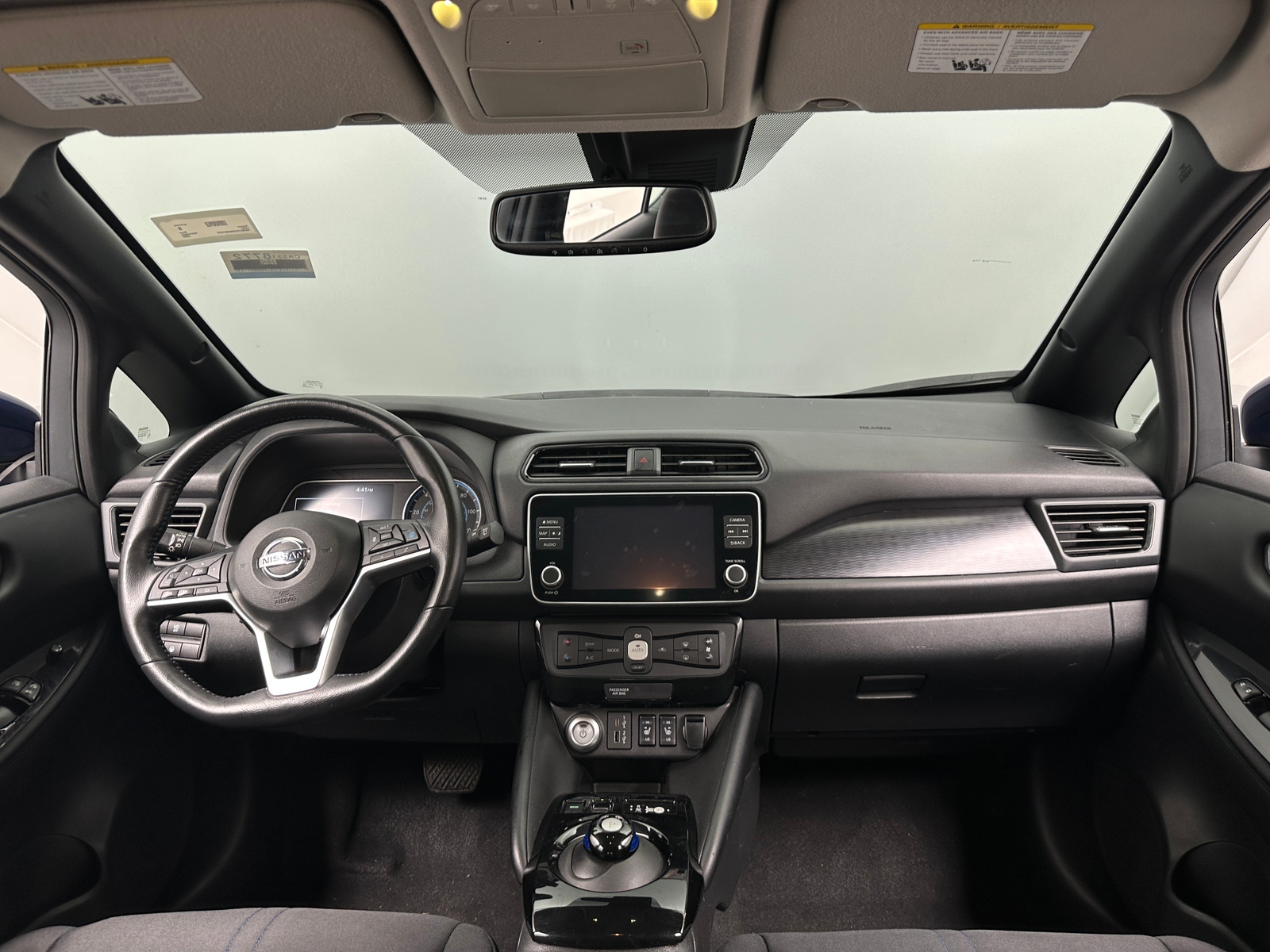 Thumbnail: 2022 Nissan Leaf - 3