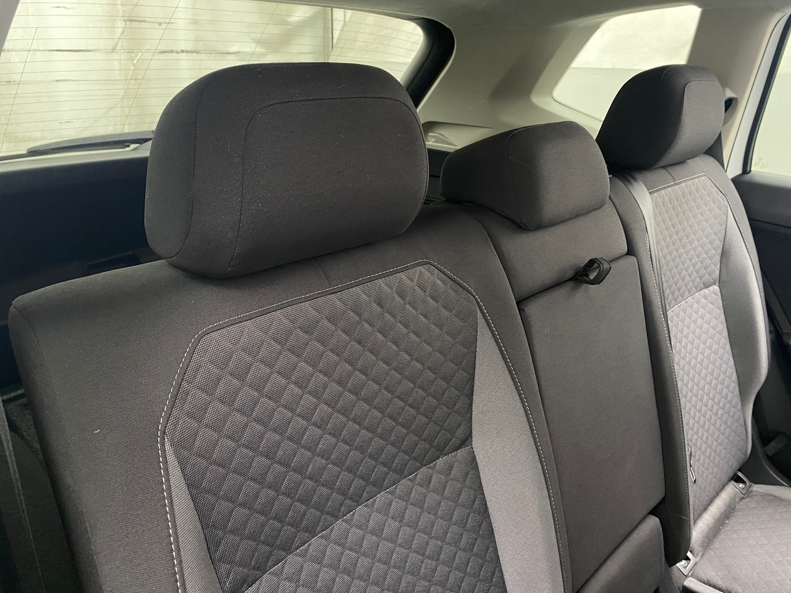 Thumbnail: 2020 Volkswagen Tiguan - 6